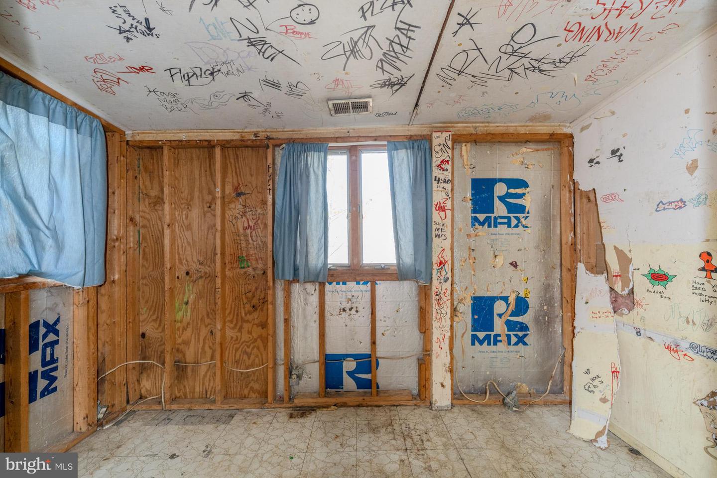 10929 MILBURN ST, FAIRFAX, Virginia 22030, 2 Bedrooms Bedrooms, ,1 BathroomBathrooms,Residential,For sale,10929 MILBURN ST,VAFC2007512 MLS # VAFC2007512 10929 MILBURN ST, FAIRFAX, Virginia 22030, 2 Bedrooms Bedrooms, ,1 BathroomBathrooms,Residential,For sale,10929 MILBURN ST,VAFC2007512 MLS # VAFC2007512