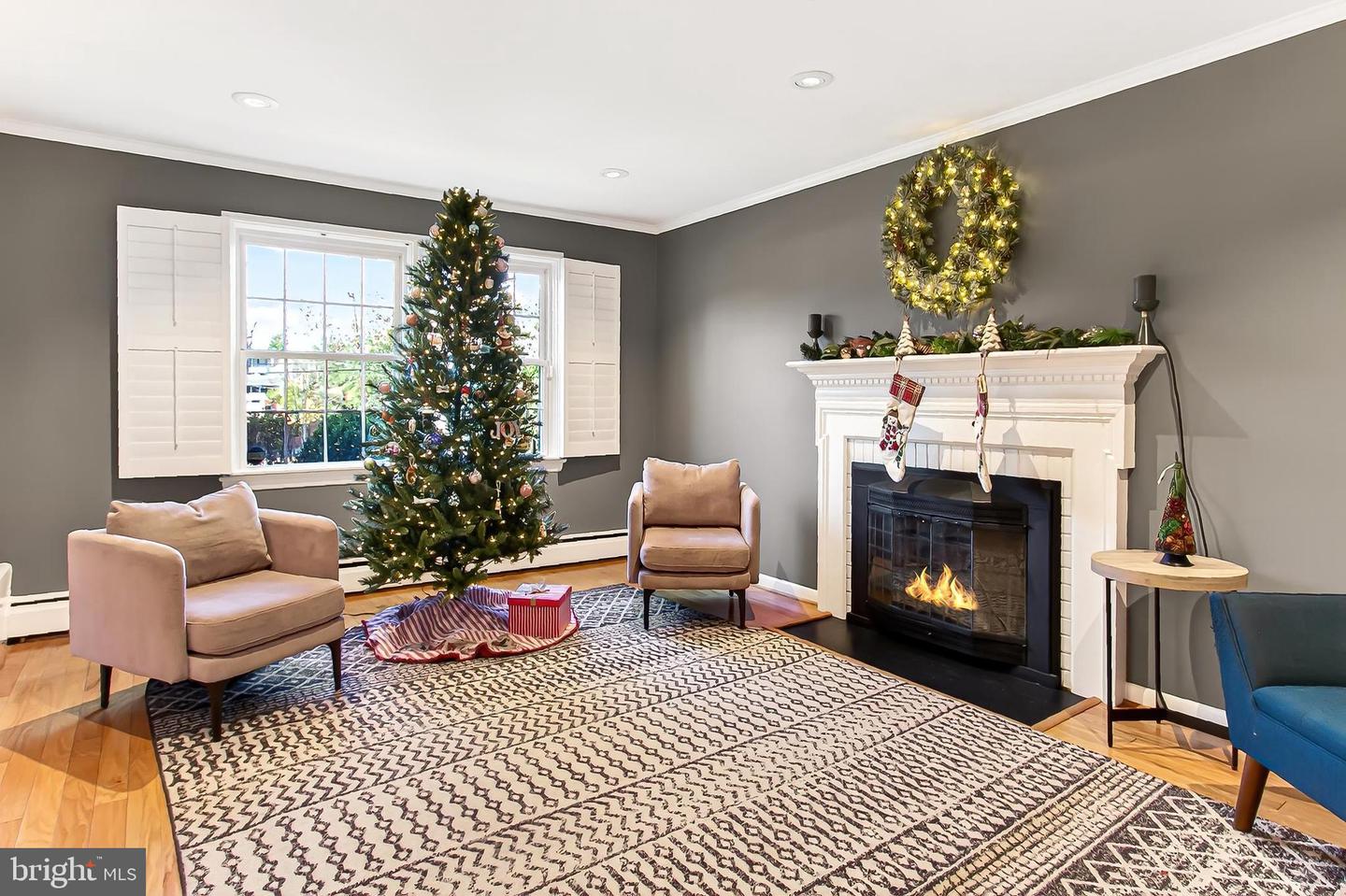 7105 FORT HUNT RD, ALEXANDRIA, Virginia 22307, 4 Bedrooms Bedrooms, ,2 BathroomsBathrooms,Residential,For sale,7105 FORT HUNT RD,VAFX2280210 MLS # VAFX2280210 7105 FORT HUNT RD, ALEXANDRIA, Virginia 22307, 4 Bedrooms Bedrooms, ,2 BathroomsBathrooms,Residential,For sale,7105 FORT HUNT RD,VAFX2280210 MLS # VAFX2280210