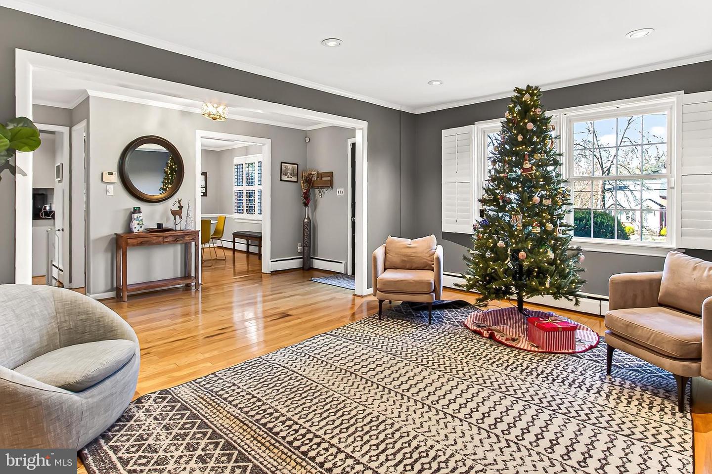 7105 FORT HUNT RD, ALEXANDRIA, Virginia 22307, 4 Bedrooms Bedrooms, ,2 BathroomsBathrooms,Residential,For sale,7105 FORT HUNT RD,VAFX2280210 MLS # VAFX2280210 7105 FORT HUNT RD, ALEXANDRIA, Virginia 22307, 4 Bedrooms Bedrooms, ,2 BathroomsBathrooms,Residential,For sale,7105 FORT HUNT RD,VAFX2280210 MLS # VAFX2280210