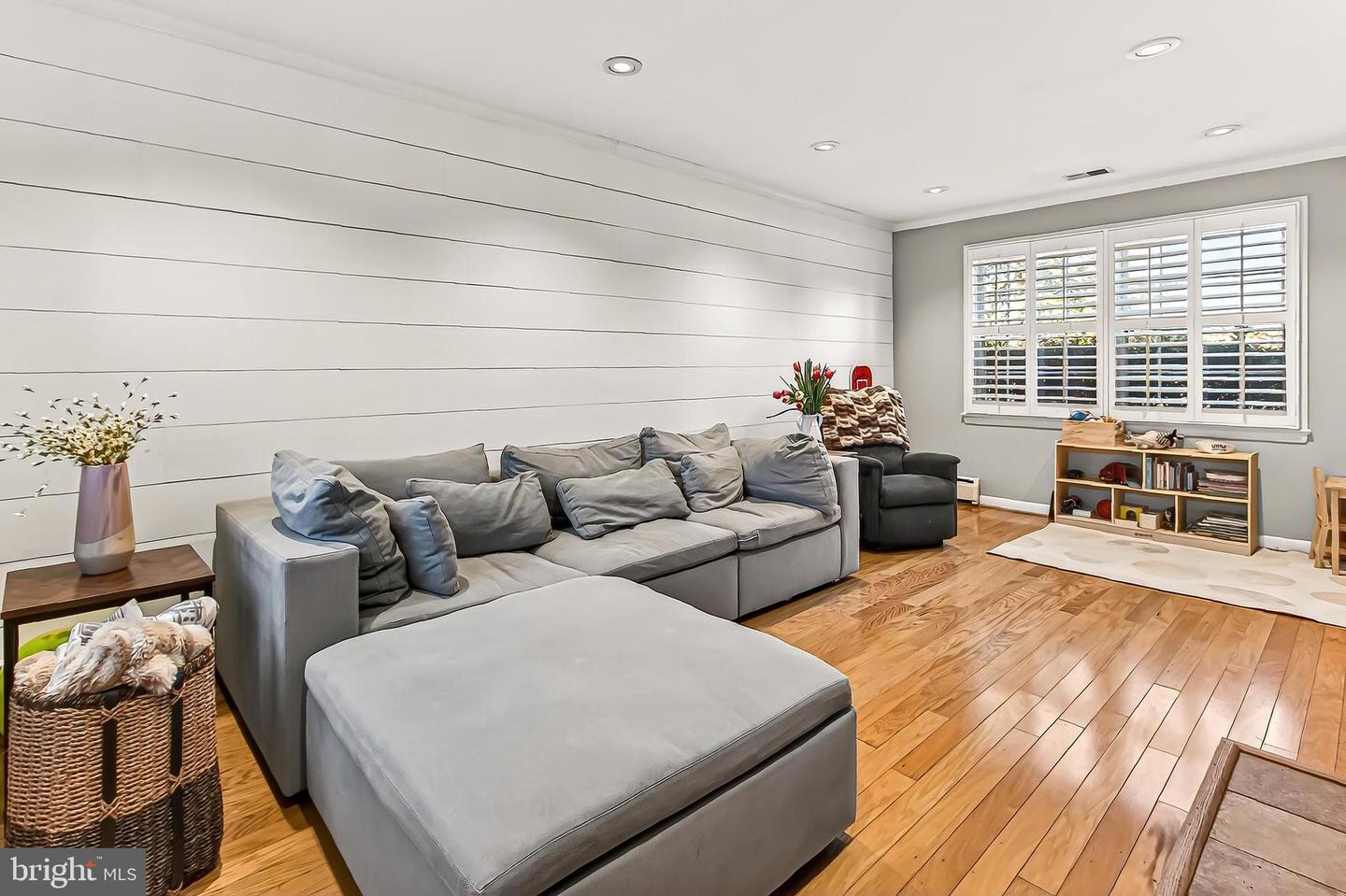 7105 FORT HUNT RD, ALEXANDRIA, Virginia 22307, 4 Bedrooms Bedrooms, ,2 BathroomsBathrooms,Residential,For sale,7105 FORT HUNT RD,VAFX2280210 MLS # VAFX2280210 7105 FORT HUNT RD, ALEXANDRIA, Virginia 22307, 4 Bedrooms Bedrooms, ,2 BathroomsBathrooms,Residential,For sale,7105 FORT HUNT RD,VAFX2280210 MLS # VAFX2280210