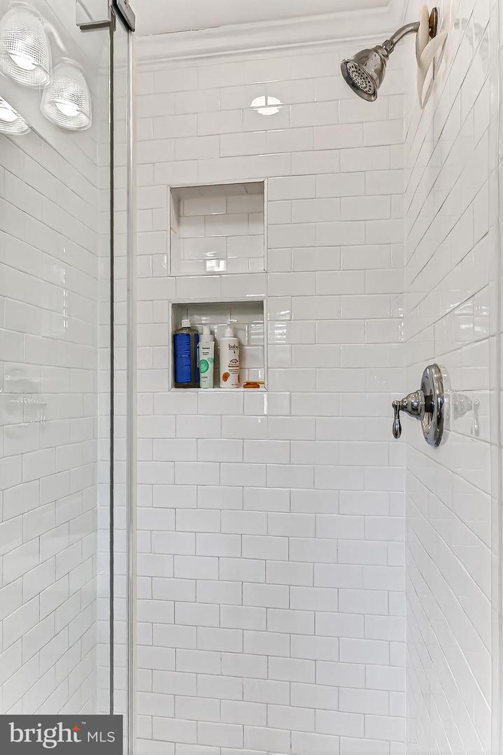 7105 FORT HUNT RD, ALEXANDRIA, Virginia 22307, 4 Bedrooms Bedrooms, ,2 BathroomsBathrooms,Residential,For sale,7105 FORT HUNT RD,VAFX2280210 MLS # VAFX2280210 7105 FORT HUNT RD, ALEXANDRIA, Virginia 22307, 4 Bedrooms Bedrooms, ,2 BathroomsBathrooms,Residential,For sale,7105 FORT HUNT RD,VAFX2280210 MLS # VAFX2280210