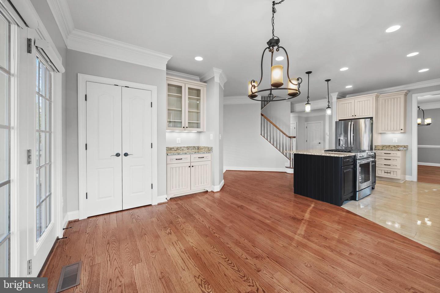 8047 FAIRFAX RD, ALEXANDRIA, Virginia 22308, 6 Bedrooms Bedrooms, ,4 BathroomsBathrooms,Residential,For sale,8047 FAIRFAX RD,VAFX2280234 MLS # VAFX2280234