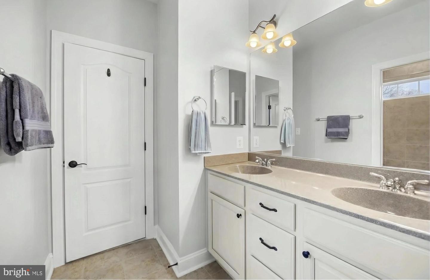 8047 FAIRFAX RD, ALEXANDRIA, Virginia 22308, 6 Bedrooms Bedrooms, ,4 BathroomsBathrooms,Residential,For sale,8047 FAIRFAX RD,VAFX2280234 MLS # VAFX2280234