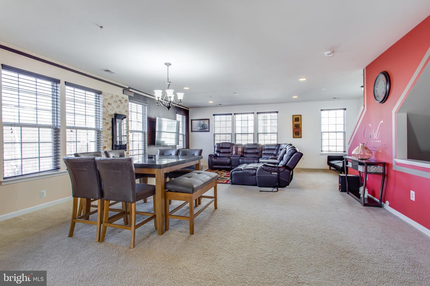 14762 MASON CREEK CIR, WOODBRIDGE, Virginia 22191, 3 Bedrooms Bedrooms, 8 Rooms Rooms,2 BathroomsBathrooms,Residential,For sale,14762 MASON CREEK CIR,VAPW2108226 MLS # VAPW2108226