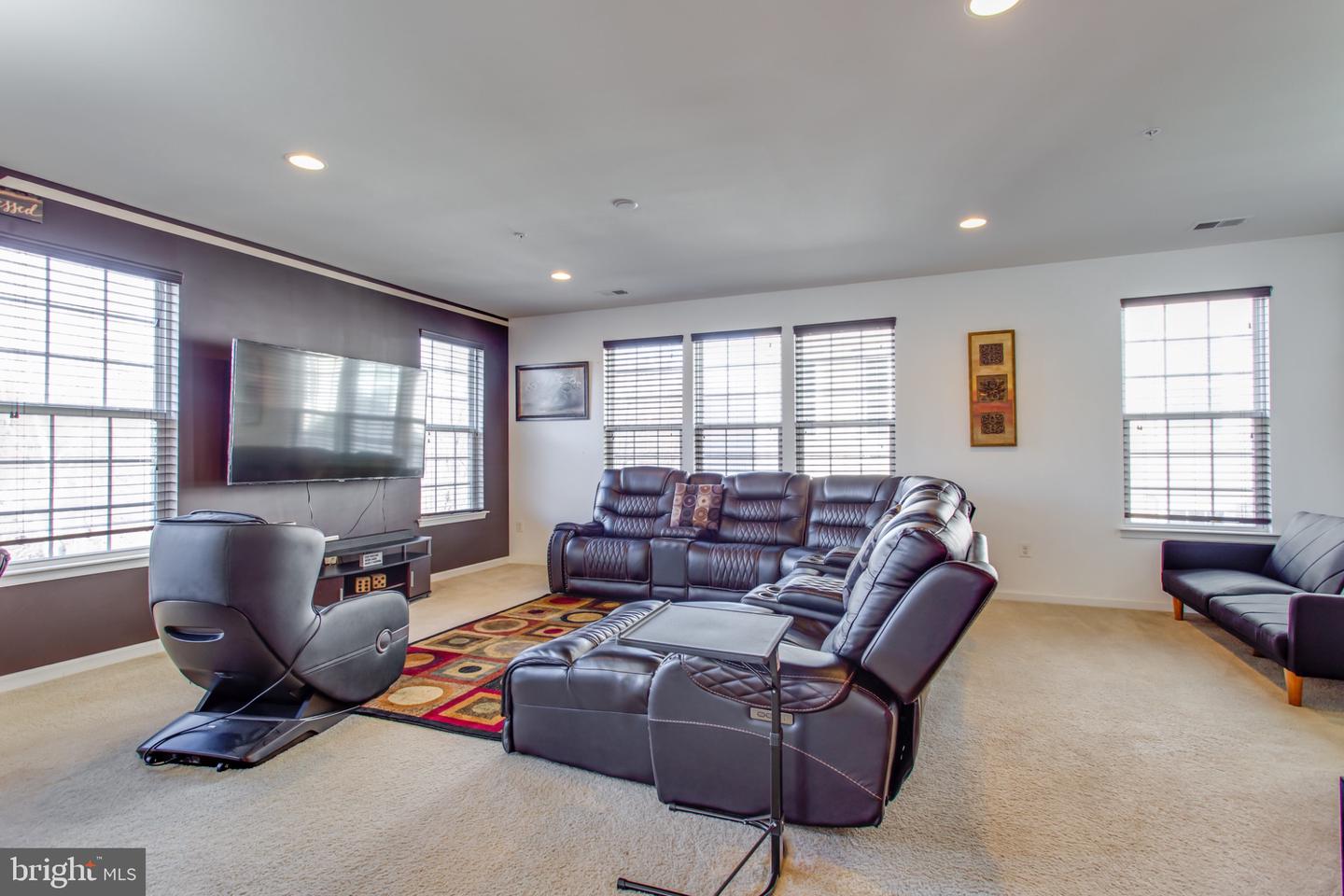 14762 MASON CREEK CIR, WOODBRIDGE, Virginia 22191, 3 Bedrooms Bedrooms, 8 Rooms Rooms,2 BathroomsBathrooms,Residential,For sale,14762 MASON CREEK CIR,VAPW2108226 MLS # VAPW2108226