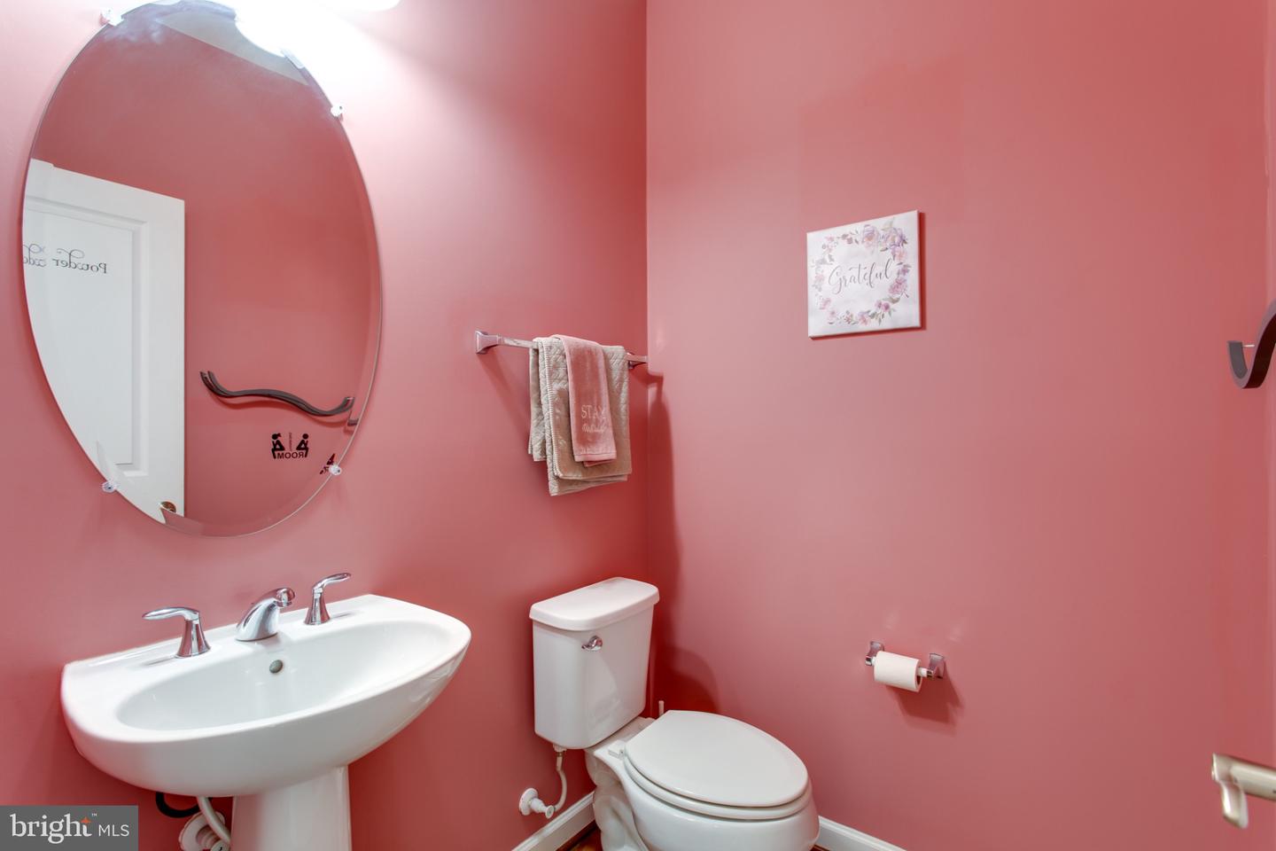 14762 MASON CREEK CIR, WOODBRIDGE, Virginia 22191, 3 Bedrooms Bedrooms, 8 Rooms Rooms,2 BathroomsBathrooms,Residential,For sale,14762 MASON CREEK CIR,VAPW2108226 MLS # VAPW2108226