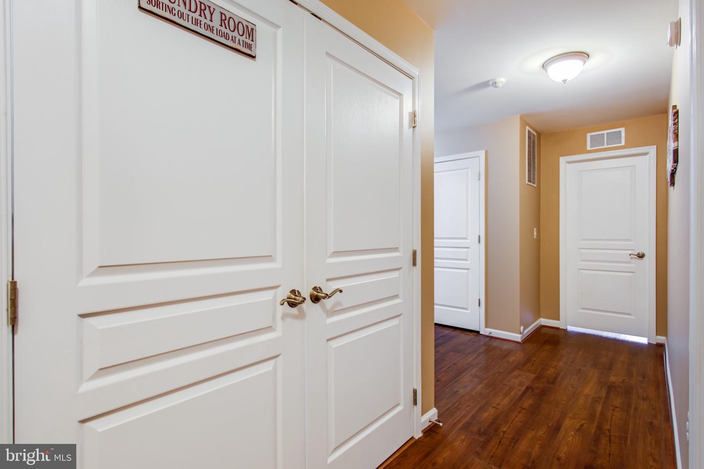 14762 MASON CREEK CIR, WOODBRIDGE, Virginia 22191, 3 Bedrooms Bedrooms, 8 Rooms Rooms,2 BathroomsBathrooms,Residential,For sale,14762 MASON CREEK CIR,VAPW2108226 MLS # VAPW2108226