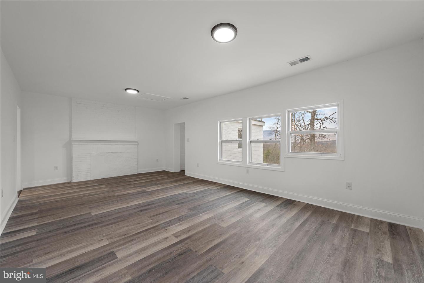 3221 LAUREL GROVE RD, WINCHESTER, Virginia 22602, 4 Bedrooms Bedrooms, ,2 BathroomsBathrooms,Residential,For sale,3221 LAUREL GROVE RD,VAFV2038200 MLS # VAFV2038200