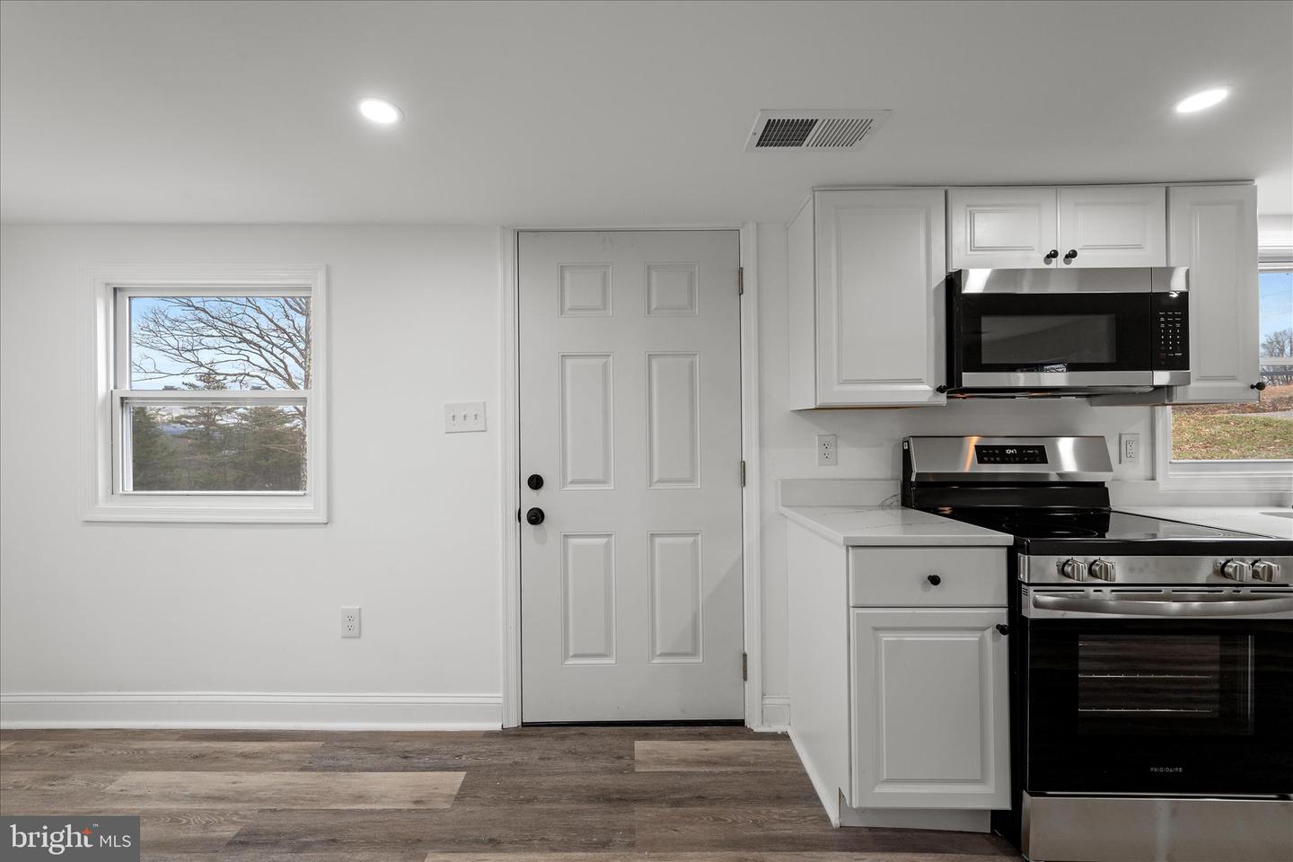 3221 LAUREL GROVE RD, WINCHESTER, Virginia 22602, 4 Bedrooms Bedrooms, ,2 BathroomsBathrooms,Residential,For sale,3221 LAUREL GROVE RD,VAFV2038200 MLS # VAFV2038200