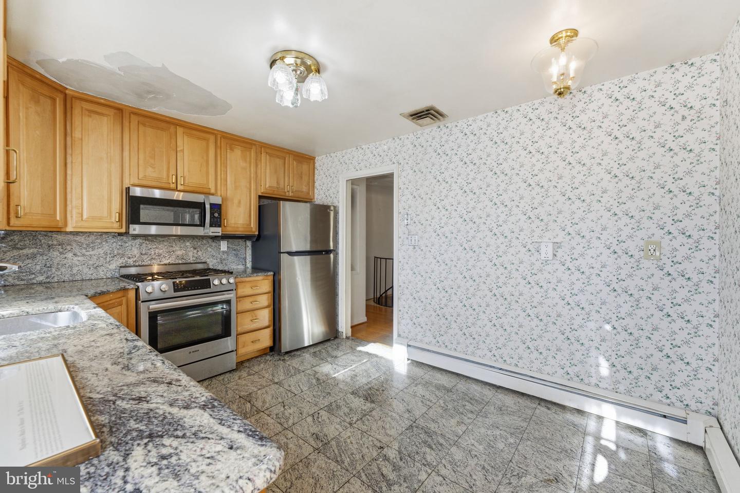 8819 SOUTHWICK ST, FAIRFAX, Virginia 22031, 4 Bedrooms Bedrooms, ,3 BathroomsBathrooms,Residential,For sale,8819 SOUTHWICK ST,VAFX2280406 MLS # VAFX2280406 8819 SOUTHWICK ST, FAIRFAX, Virginia 22031, 4 Bedrooms Bedrooms, ,3 BathroomsBathrooms,Residential,For sale,8819 SOUTHWICK ST,VAFX2280406 MLS # VAFX2280406