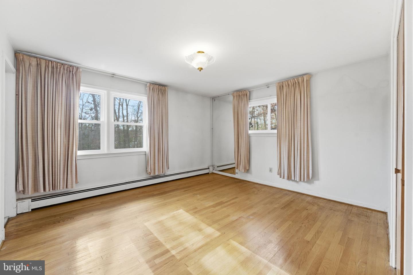 8819 SOUTHWICK ST, FAIRFAX, Virginia 22031, 4 Bedrooms Bedrooms, ,3 BathroomsBathrooms,Residential,For sale,8819 SOUTHWICK ST,VAFX2280406 MLS # VAFX2280406 8819 SOUTHWICK ST, FAIRFAX, Virginia 22031, 4 Bedrooms Bedrooms, ,3 BathroomsBathrooms,Residential,For sale,8819 SOUTHWICK ST,VAFX2280406 MLS # VAFX2280406