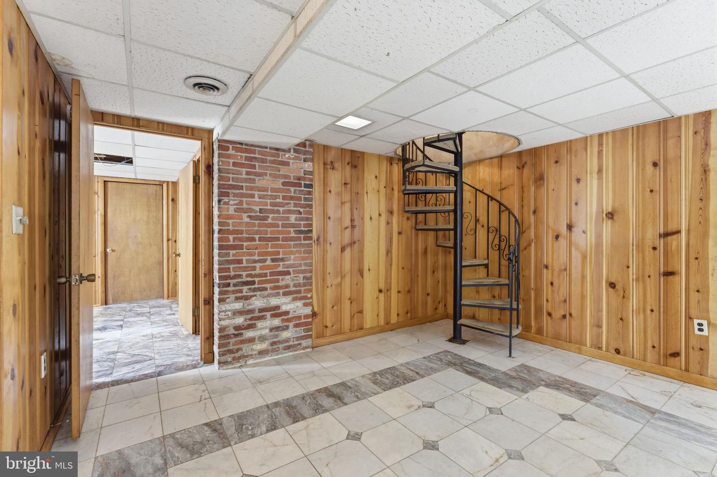 8819 SOUTHWICK ST, FAIRFAX, Virginia 22031, 4 Bedrooms Bedrooms, ,3 BathroomsBathrooms,Residential,For sale,8819 SOUTHWICK ST,VAFX2280406 MLS # VAFX2280406 8819 SOUTHWICK ST, FAIRFAX, Virginia 22031, 4 Bedrooms Bedrooms, ,3 BathroomsBathrooms,Residential,For sale,8819 SOUTHWICK ST,VAFX2280406 MLS # VAFX2280406