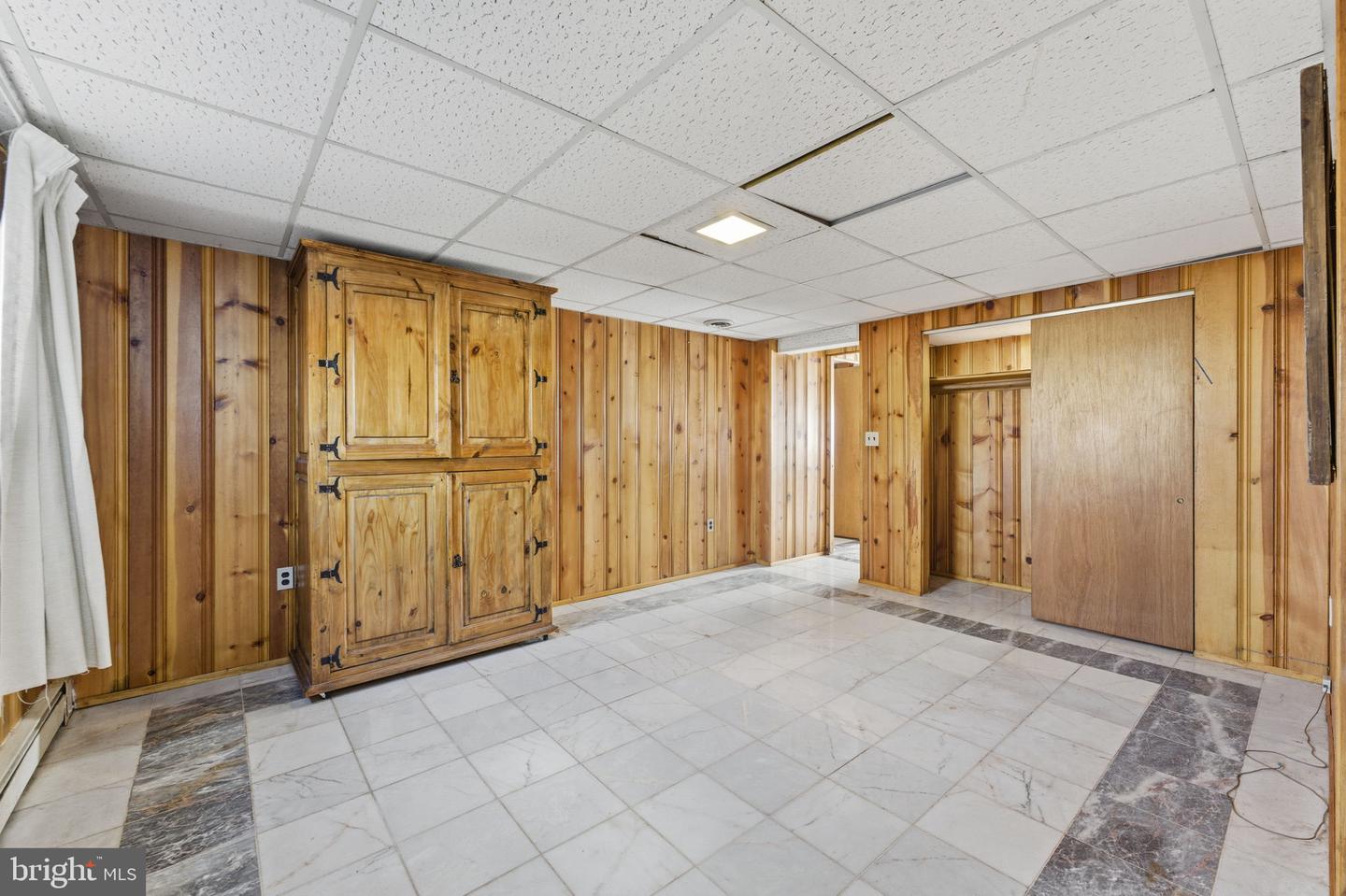 8819 SOUTHWICK ST, FAIRFAX, Virginia 22031, 4 Bedrooms Bedrooms, ,3 BathroomsBathrooms,Residential,For sale,8819 SOUTHWICK ST,VAFX2280406 MLS # VAFX2280406 8819 SOUTHWICK ST, FAIRFAX, Virginia 22031, 4 Bedrooms Bedrooms, ,3 BathroomsBathrooms,Residential,For sale,8819 SOUTHWICK ST,VAFX2280406 MLS # VAFX2280406