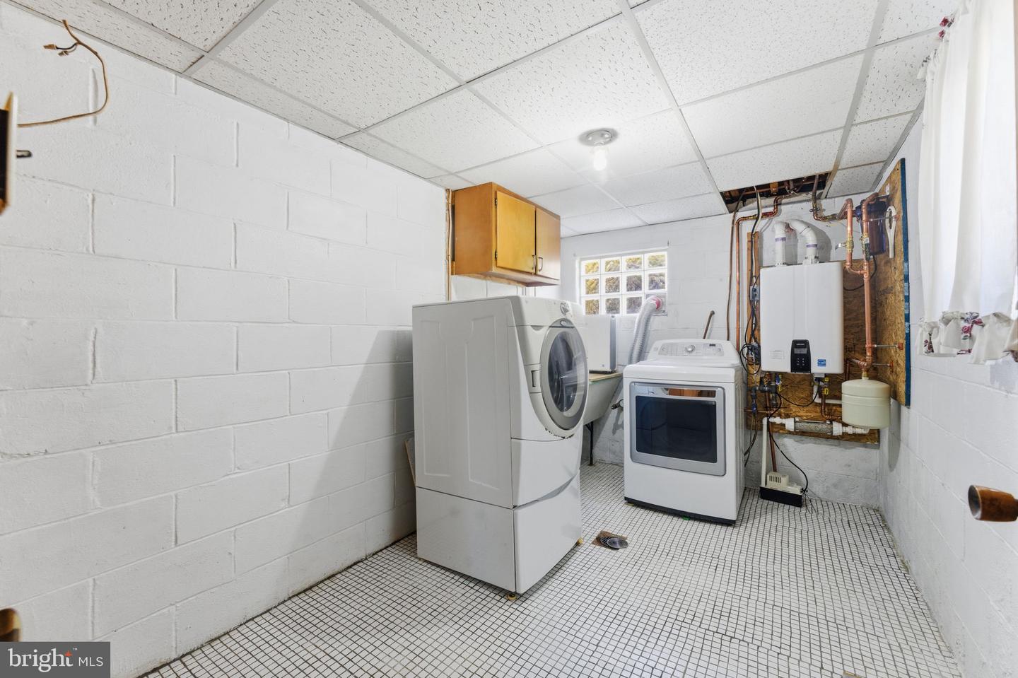 8819 SOUTHWICK ST, FAIRFAX, Virginia 22031, 4 Bedrooms Bedrooms, ,3 BathroomsBathrooms,Residential,For sale,8819 SOUTHWICK ST,VAFX2280406 MLS # VAFX2280406 8819 SOUTHWICK ST, FAIRFAX, Virginia 22031, 4 Bedrooms Bedrooms, ,3 BathroomsBathrooms,Residential,For sale,8819 SOUTHWICK ST,VAFX2280406 MLS # VAFX2280406