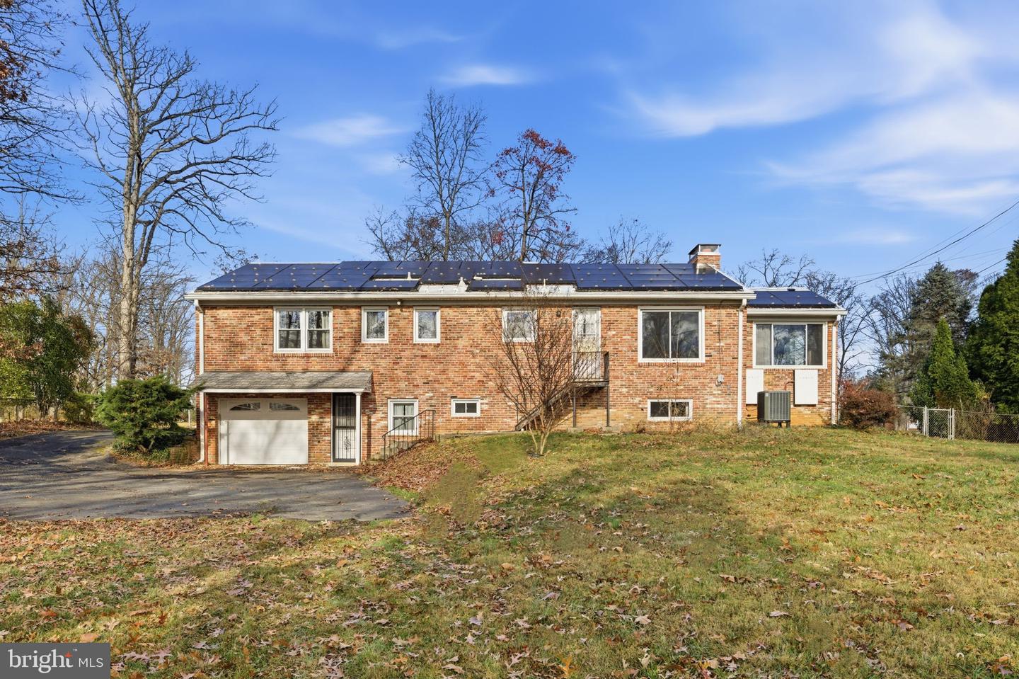 8819 SOUTHWICK ST, FAIRFAX, Virginia 22031, 4 Bedrooms Bedrooms, ,3 BathroomsBathrooms,Residential,For sale,8819 SOUTHWICK ST,VAFX2280406 MLS # VAFX2280406 8819 SOUTHWICK ST, FAIRFAX, Virginia 22031, 4 Bedrooms Bedrooms, ,3 BathroomsBathrooms,Residential,For sale,8819 SOUTHWICK ST,VAFX2280406 MLS # VAFX2280406
