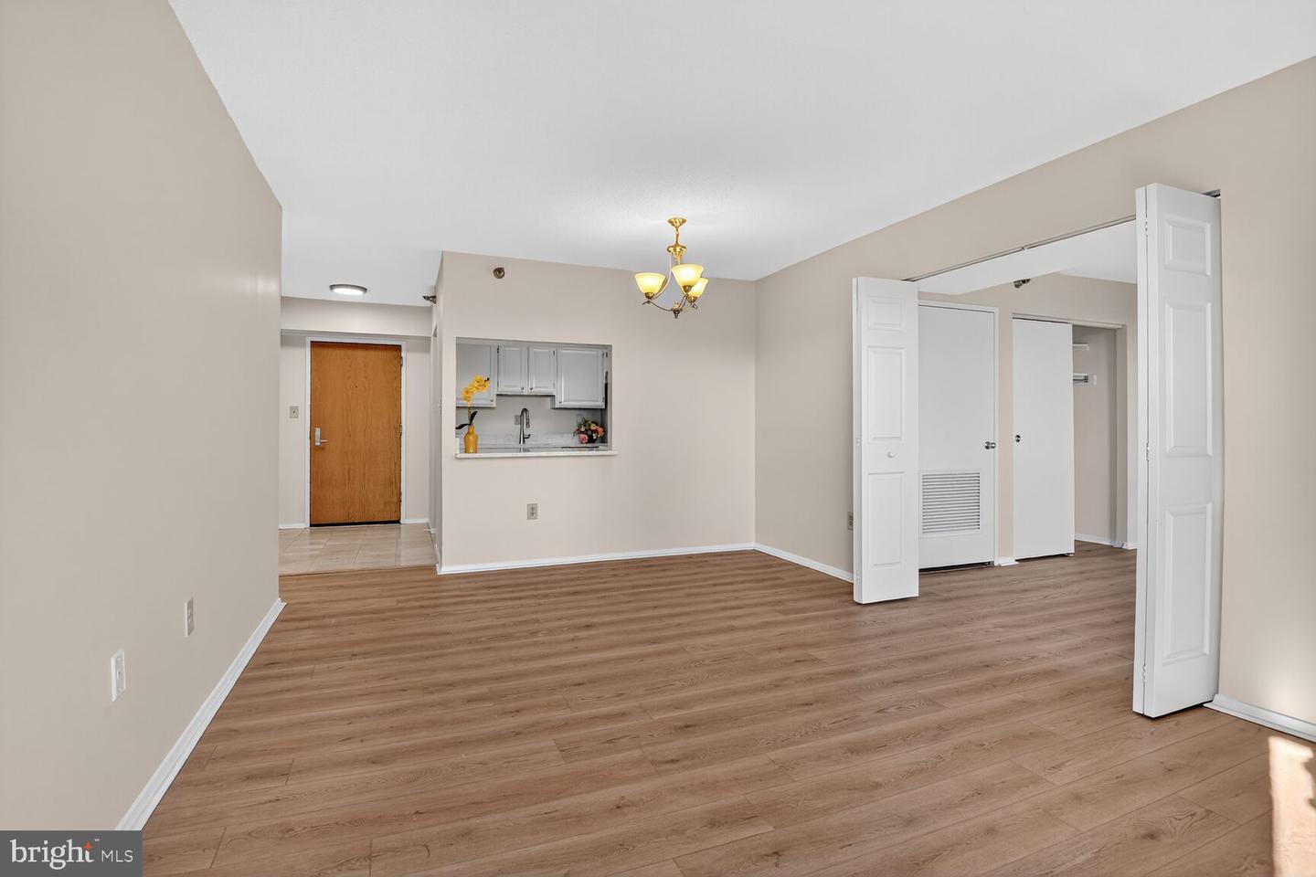 1808 OLD MEADOW RD #507, MCLEAN, Virginia 22102, 1 Bedroom Bedrooms, ,1 BathroomBathrooms,Residential,For sale,1808 OLD MEADOW RD #507,VAFX2280424 MLS # VAFX2280424