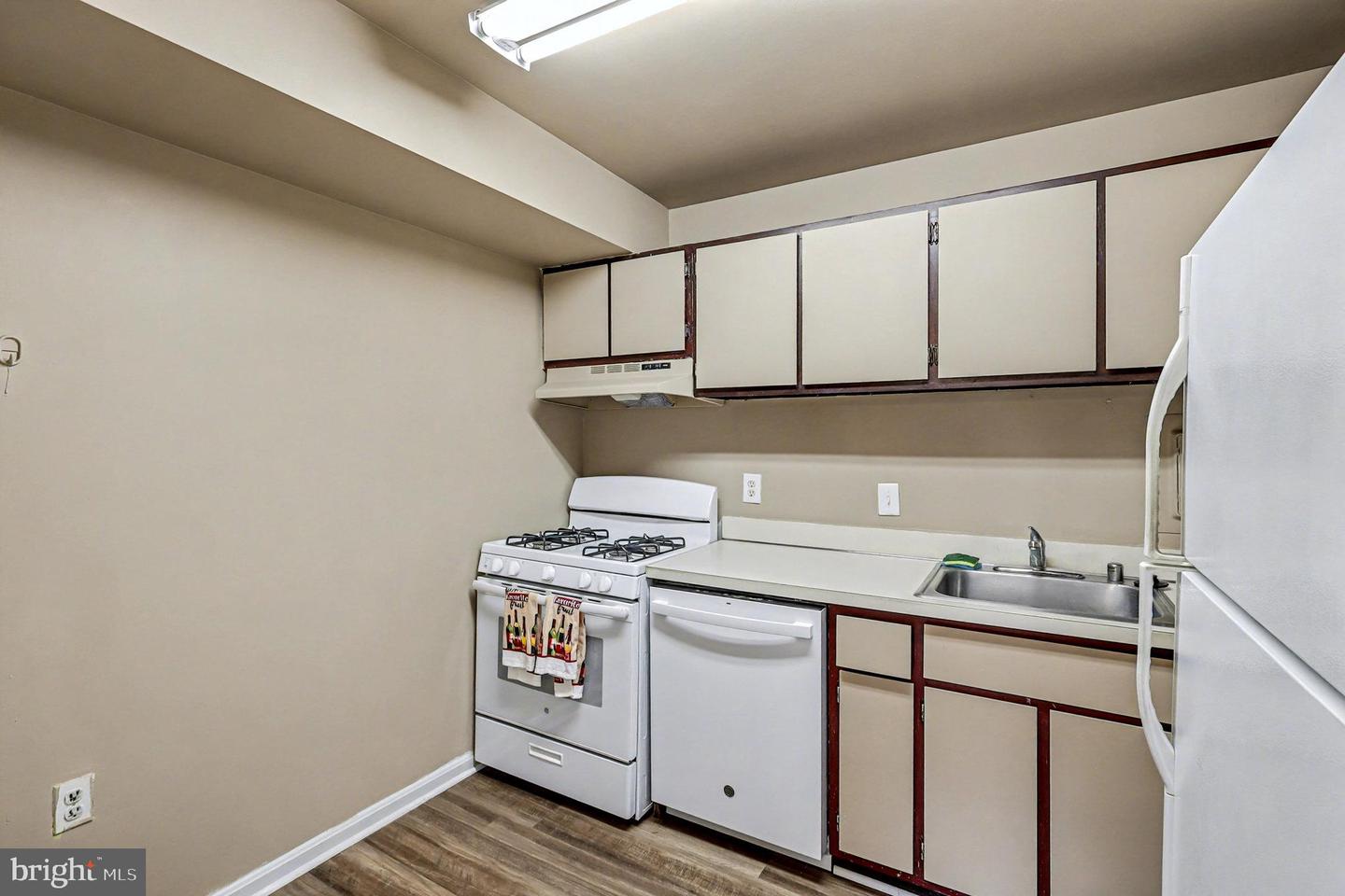 29 CANTERBURY SQ #201, ALEXANDRIA, Virginia 22304, 2 Bedrooms Bedrooms, ,1 BathroomBathrooms,Residential,For sale,29 CANTERBURY SQ #201,VAAX2052044 MLS # VAAX2052044 29 CANTERBURY SQ #201, ALEXANDRIA, Virginia 22304, 2 Bedrooms Bedrooms, ,1 BathroomBathrooms,Residential,For sale,29 CANTERBURY SQ #201,VAAX2052044 MLS # VAAX2052044