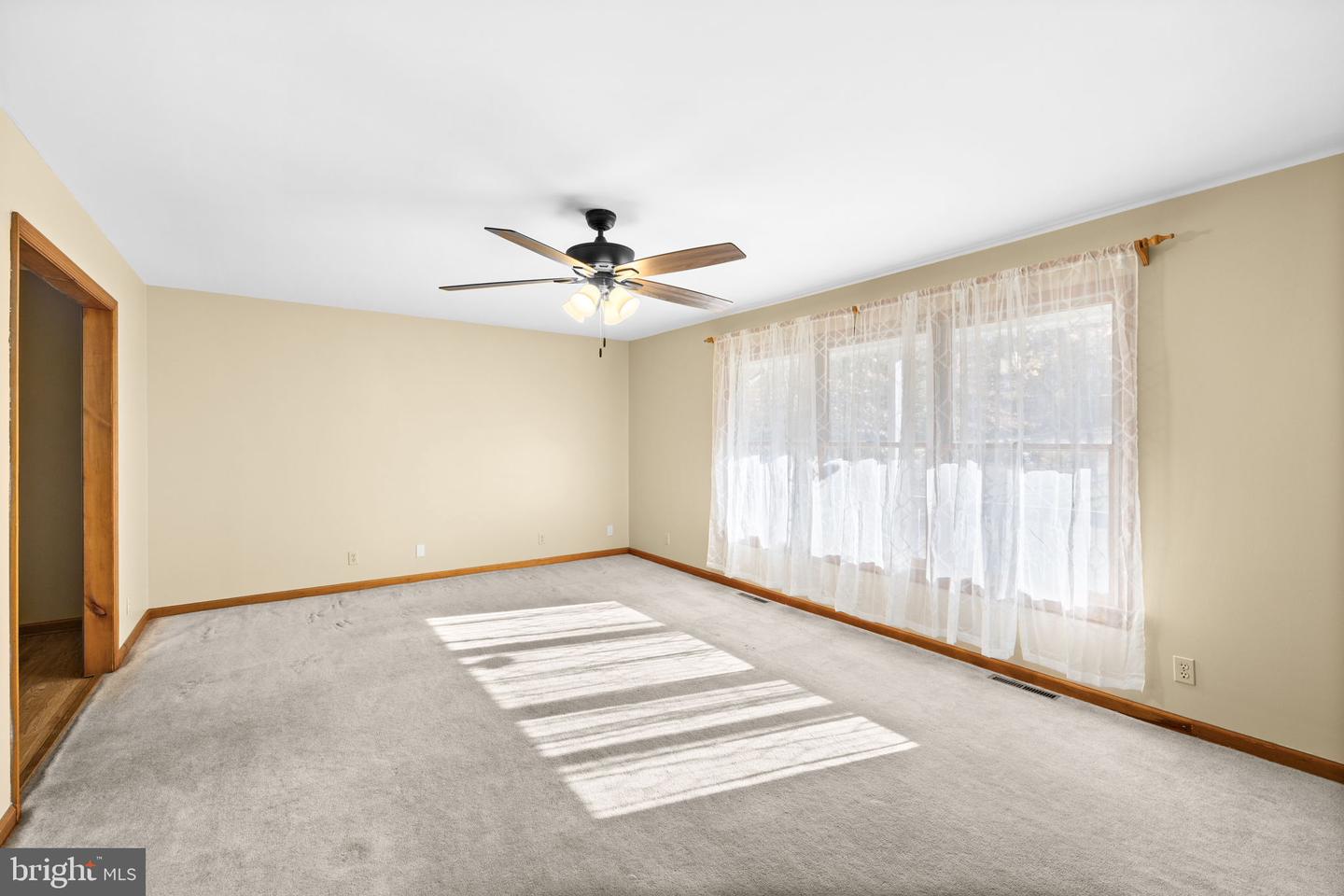 4075 RED GATE LN, KING GEORGE, Virginia 22485, 5 Bedrooms Bedrooms, ,3 BathroomsBathrooms,Residential,For sale,4075 RED GATE LN,VAKG2007314 MLS # VAKG2007314 4075 RED GATE LN, KING GEORGE, Virginia 22485, 5 Bedrooms Bedrooms, ,3 BathroomsBathrooms,Residential,For sale,4075 RED GATE LN,VAKG2007314 MLS # VAKG2007314