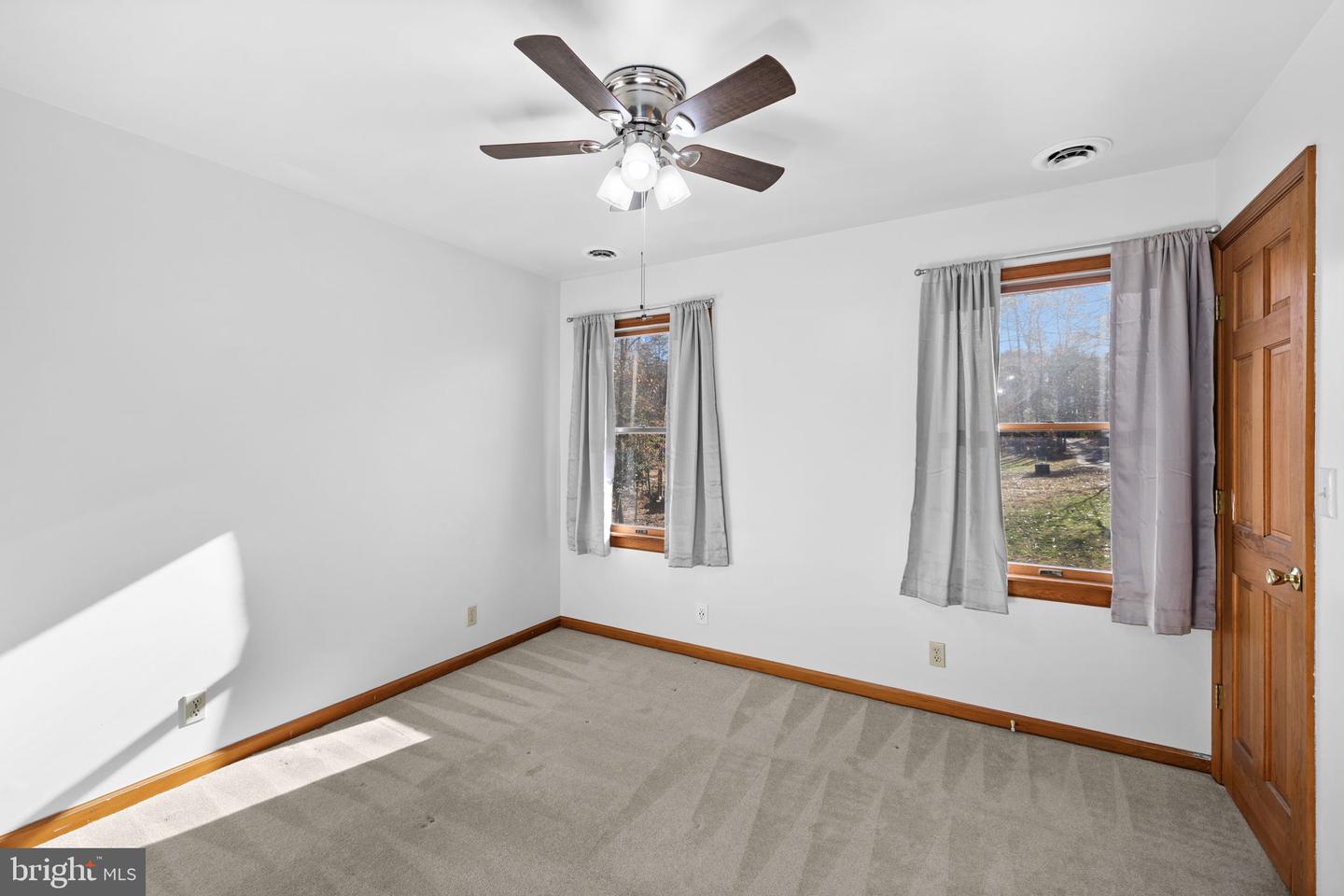 4075 RED GATE LN, KING GEORGE, Virginia 22485, 5 Bedrooms Bedrooms, ,3 BathroomsBathrooms,Residential,For sale,4075 RED GATE LN,VAKG2007314 MLS # VAKG2007314 4075 RED GATE LN, KING GEORGE, Virginia 22485, 5 Bedrooms Bedrooms, ,3 BathroomsBathrooms,Residential,For sale,4075 RED GATE LN,VAKG2007314 MLS # VAKG2007314