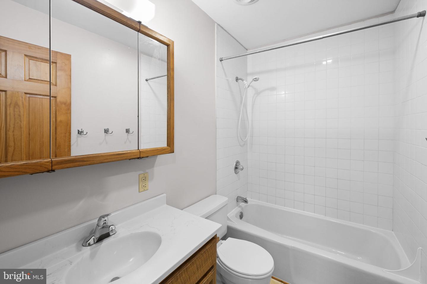 4075 RED GATE LN, KING GEORGE, Virginia 22485, 5 Bedrooms Bedrooms, ,3 BathroomsBathrooms,Residential,For sale,4075 RED GATE LN,VAKG2007314 MLS # VAKG2007314 4075 RED GATE LN, KING GEORGE, Virginia 22485, 5 Bedrooms Bedrooms, ,3 BathroomsBathrooms,Residential,For sale,4075 RED GATE LN,VAKG2007314 MLS # VAKG2007314