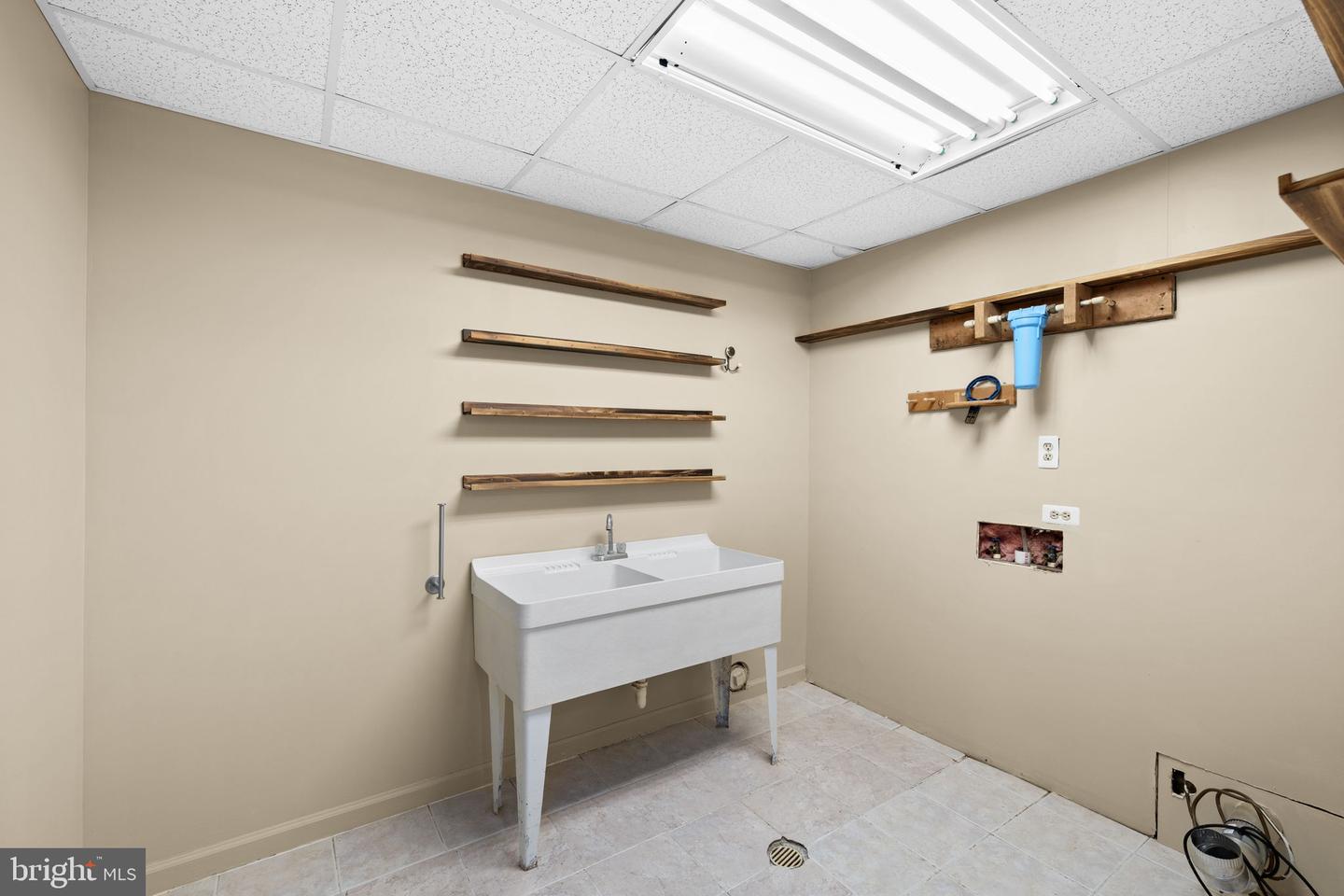 4075 RED GATE LN, KING GEORGE, Virginia 22485, 5 Bedrooms Bedrooms, ,3 BathroomsBathrooms,Residential,For sale,4075 RED GATE LN,VAKG2007314 MLS # VAKG2007314 4075 RED GATE LN, KING GEORGE, Virginia 22485, 5 Bedrooms Bedrooms, ,3 BathroomsBathrooms,Residential,For sale,4075 RED GATE LN,VAKG2007314 MLS # VAKG2007314