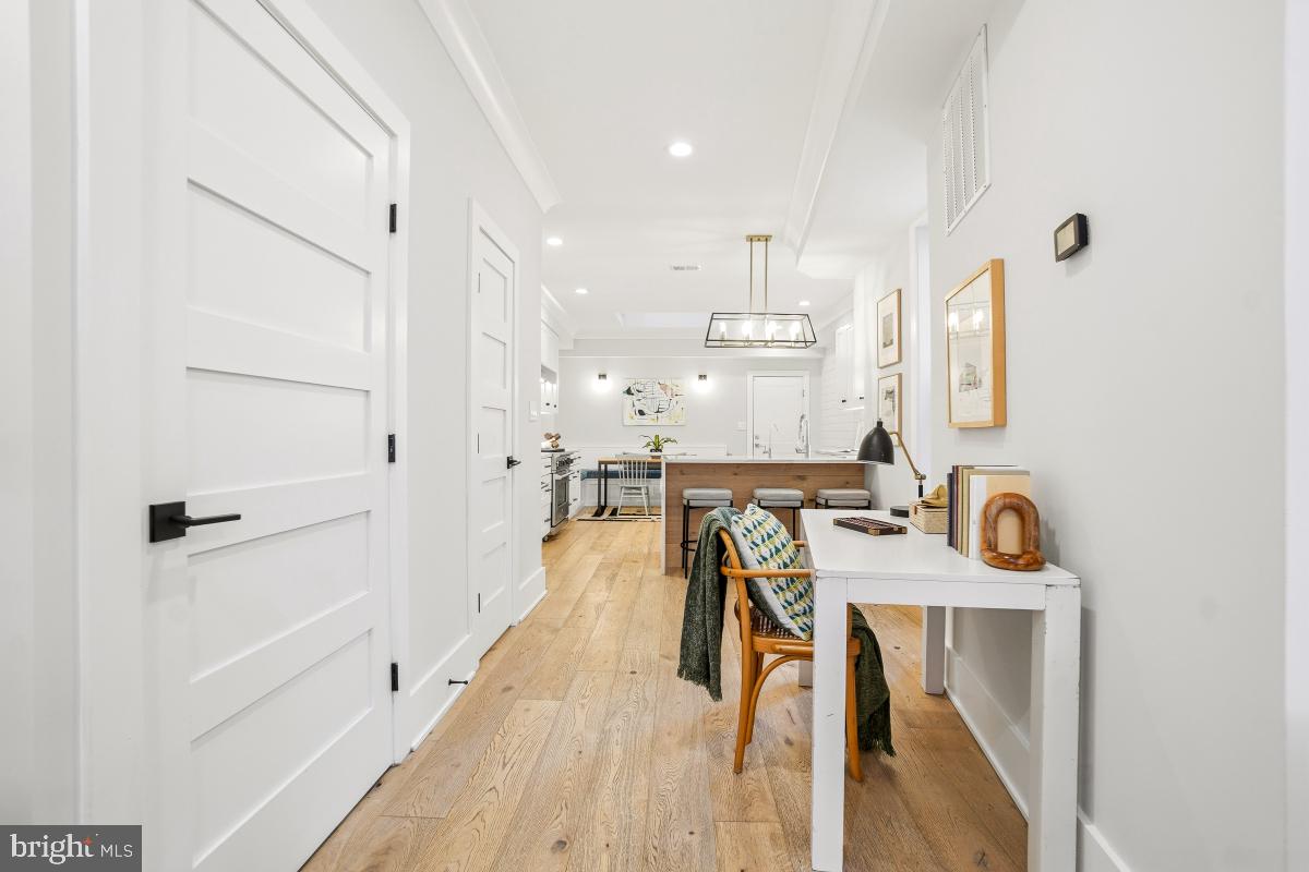 750 13TH ST SE, WASHINGTON, District Of Columbia 20003, 4 Bedrooms Bedrooms, ,3 BathroomsBathrooms,Residential,For sale,750 13TH ST SE,DCDC2233032 MLS # DCDC2233032