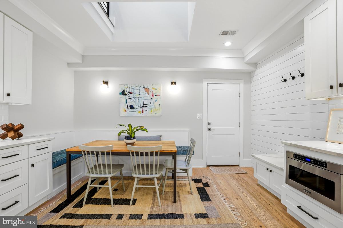 750 13TH ST SE, WASHINGTON, District Of Columbia 20003, 4 Bedrooms Bedrooms, ,3 BathroomsBathrooms,Residential,For sale,750 13TH ST SE,DCDC2233032 MLS # DCDC2233032