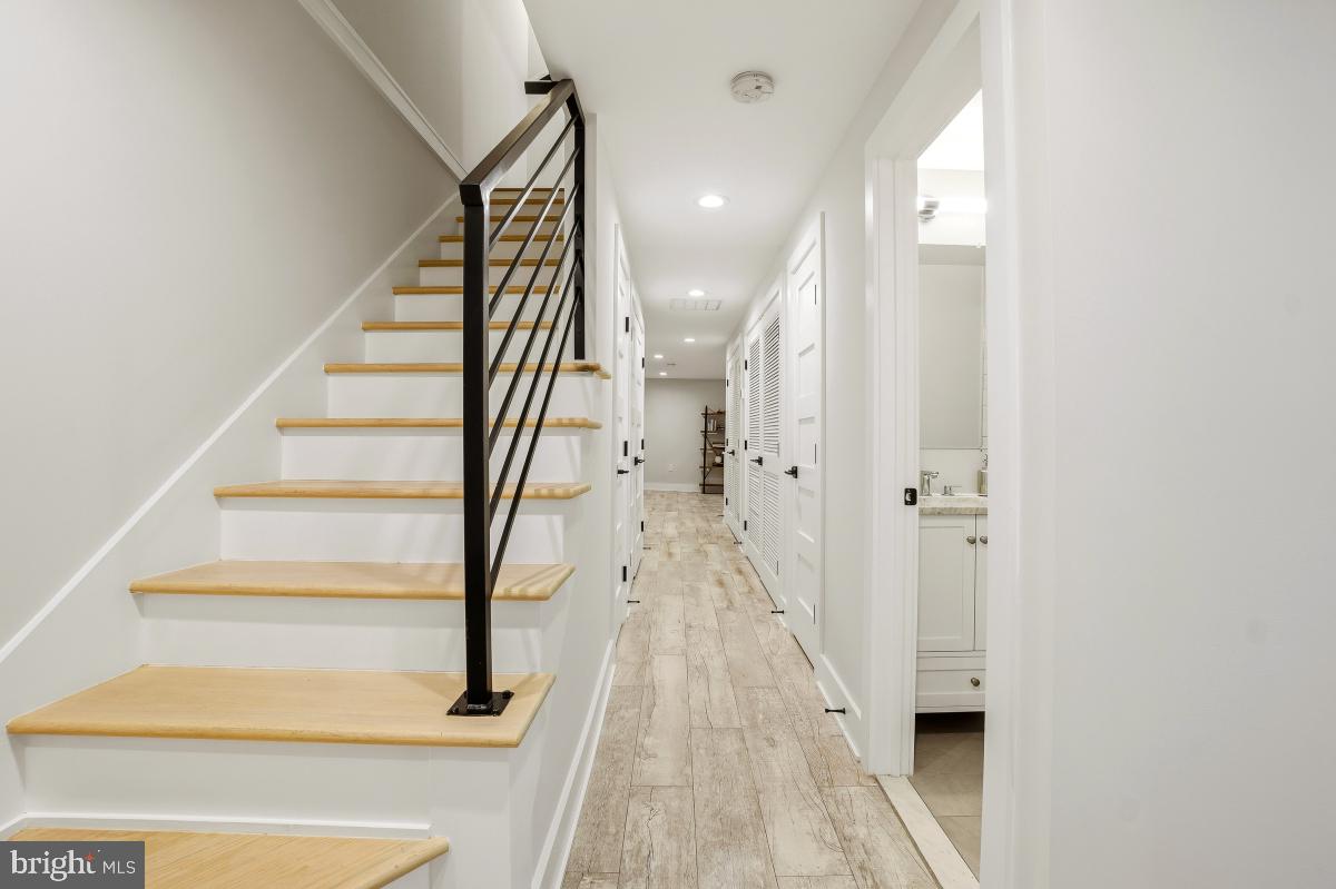 750 13TH ST SE, WASHINGTON, District Of Columbia 20003, 4 Bedrooms Bedrooms, ,3 BathroomsBathrooms,Residential,For sale,750 13TH ST SE,DCDC2233032 MLS # DCDC2233032