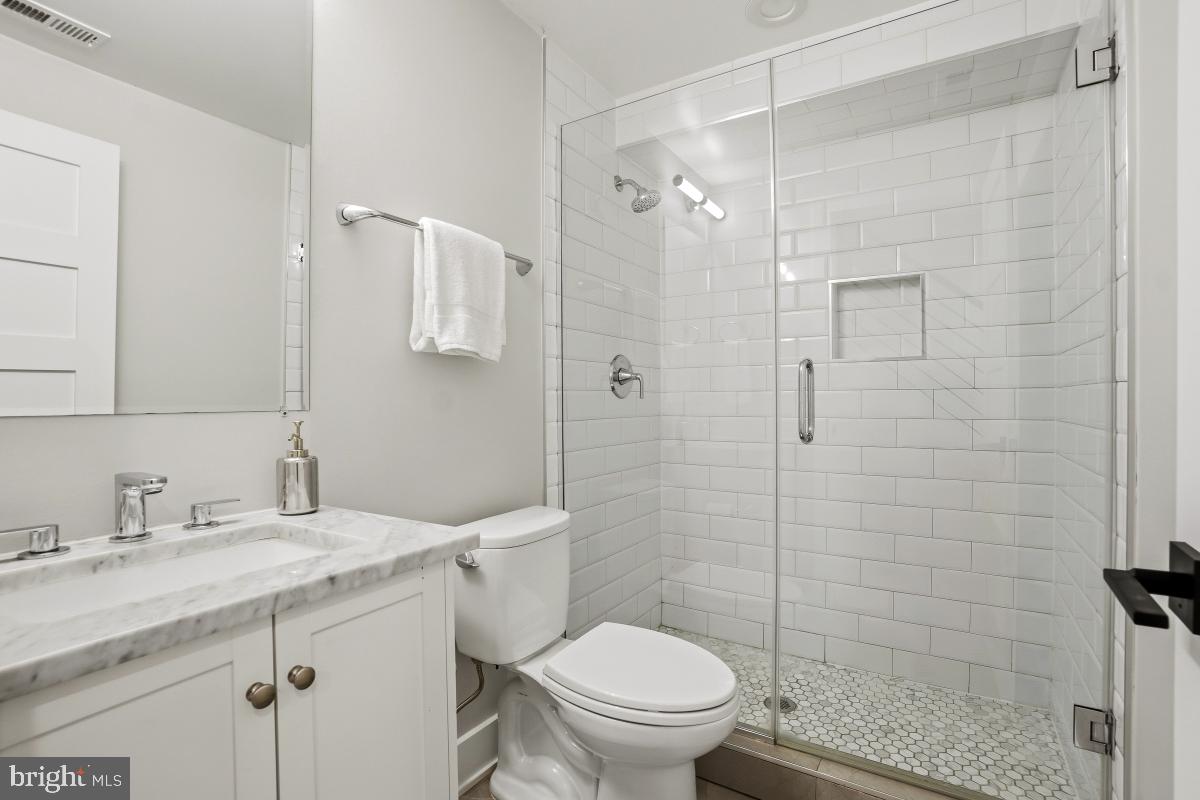 750 13TH ST SE, WASHINGTON, District Of Columbia 20003, 4 Bedrooms Bedrooms, ,3 BathroomsBathrooms,Residential,For sale,750 13TH ST SE,DCDC2233032 MLS # DCDC2233032