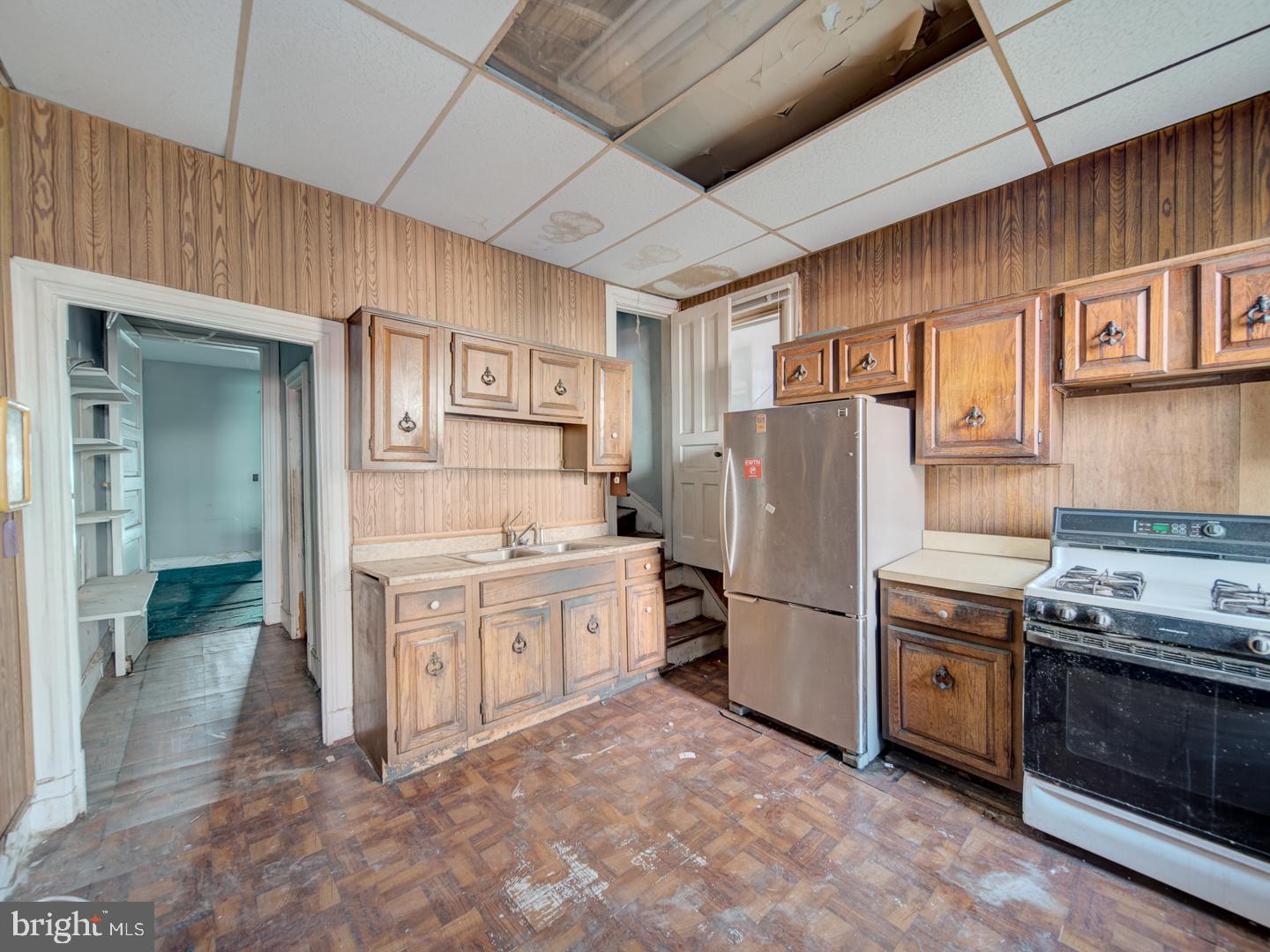 1129 GIRARD ST NW, WASHINGTON, District Of Columbia 20009, 4 Bedrooms Bedrooms, ,2 BathroomsBathrooms,Residential,For sale,1129 GIRARD ST NW,DCDC2233058 MLS # DCDC2233058