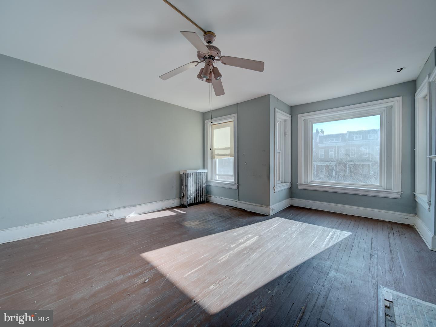 1129 GIRARD ST NW, WASHINGTON, District Of Columbia 20009, 4 Bedrooms Bedrooms, ,2 BathroomsBathrooms,Residential,For sale,1129 GIRARD ST NW,DCDC2233058 MLS # DCDC2233058