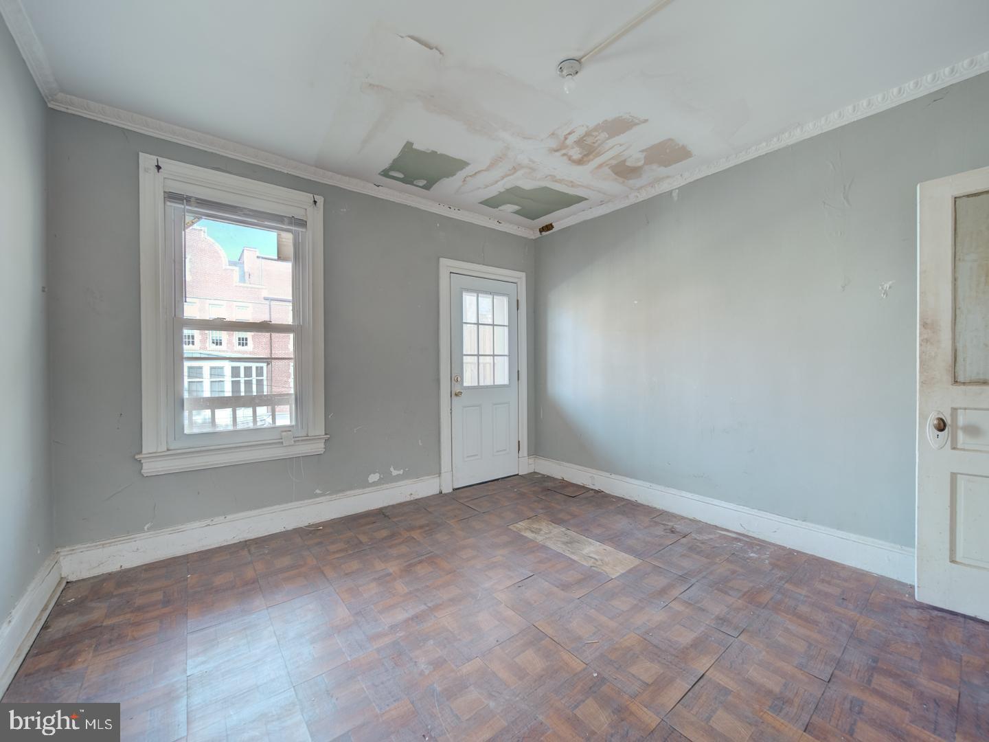 1129 GIRARD ST NW, WASHINGTON, District Of Columbia 20009, 4 Bedrooms Bedrooms, ,2 BathroomsBathrooms,Residential,For sale,1129 GIRARD ST NW,DCDC2233058 MLS # DCDC2233058
