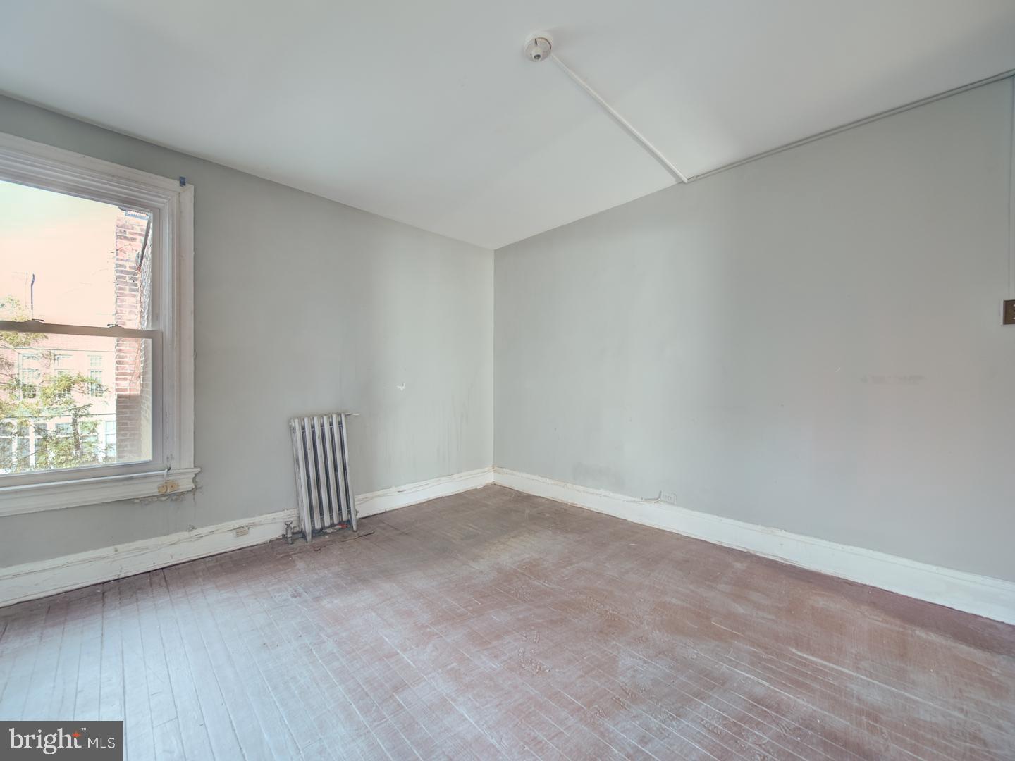 1129 GIRARD ST NW, WASHINGTON, District Of Columbia 20009, 4 Bedrooms Bedrooms, ,2 BathroomsBathrooms,Residential,For sale,1129 GIRARD ST NW,DCDC2233058 MLS # DCDC2233058