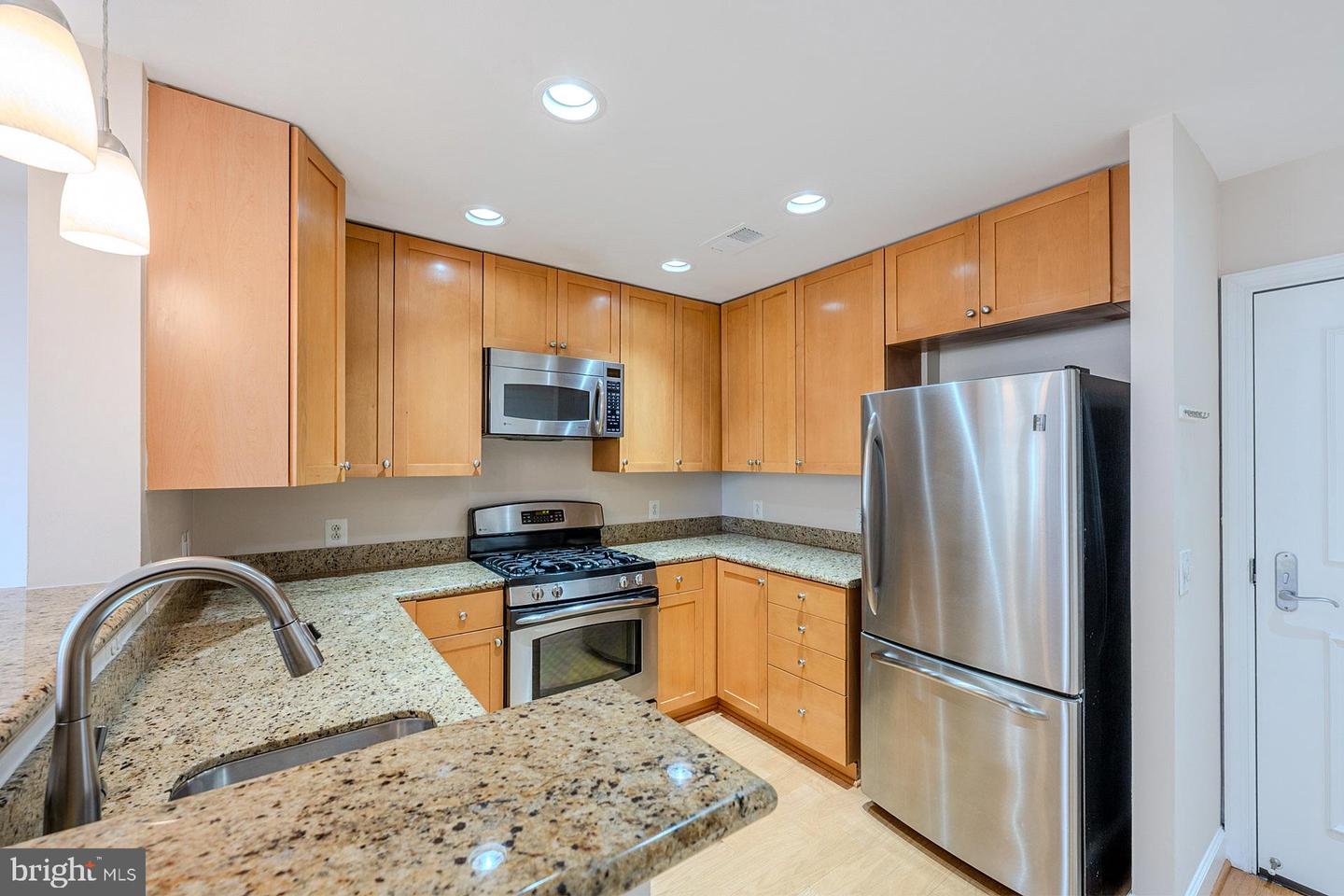 3650 S GLEBE RD #460, ARLINGTON, Virginia 22202, 1 Bedroom Bedrooms, ,1 BathroomBathrooms,Residential,For sale,3650 S GLEBE RD #460,VAAR2066454 MLS # VAAR2066454