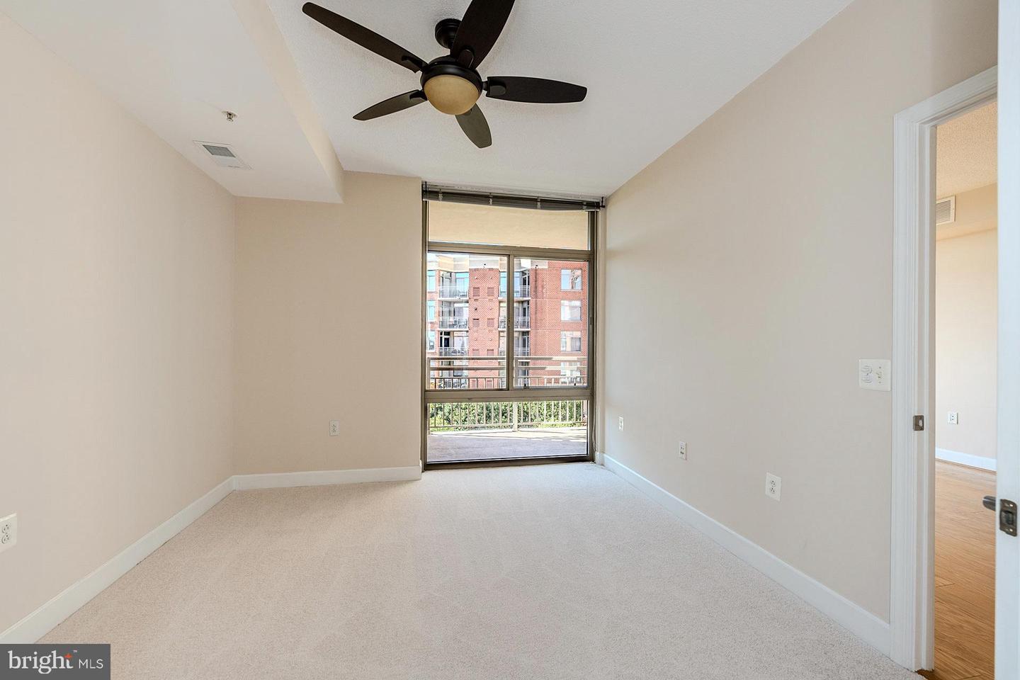 3650 S GLEBE RD #460, ARLINGTON, Virginia 22202, 1 Bedroom Bedrooms, ,1 BathroomBathrooms,Residential,For sale,3650 S GLEBE RD #460,VAAR2066454 MLS # VAAR2066454