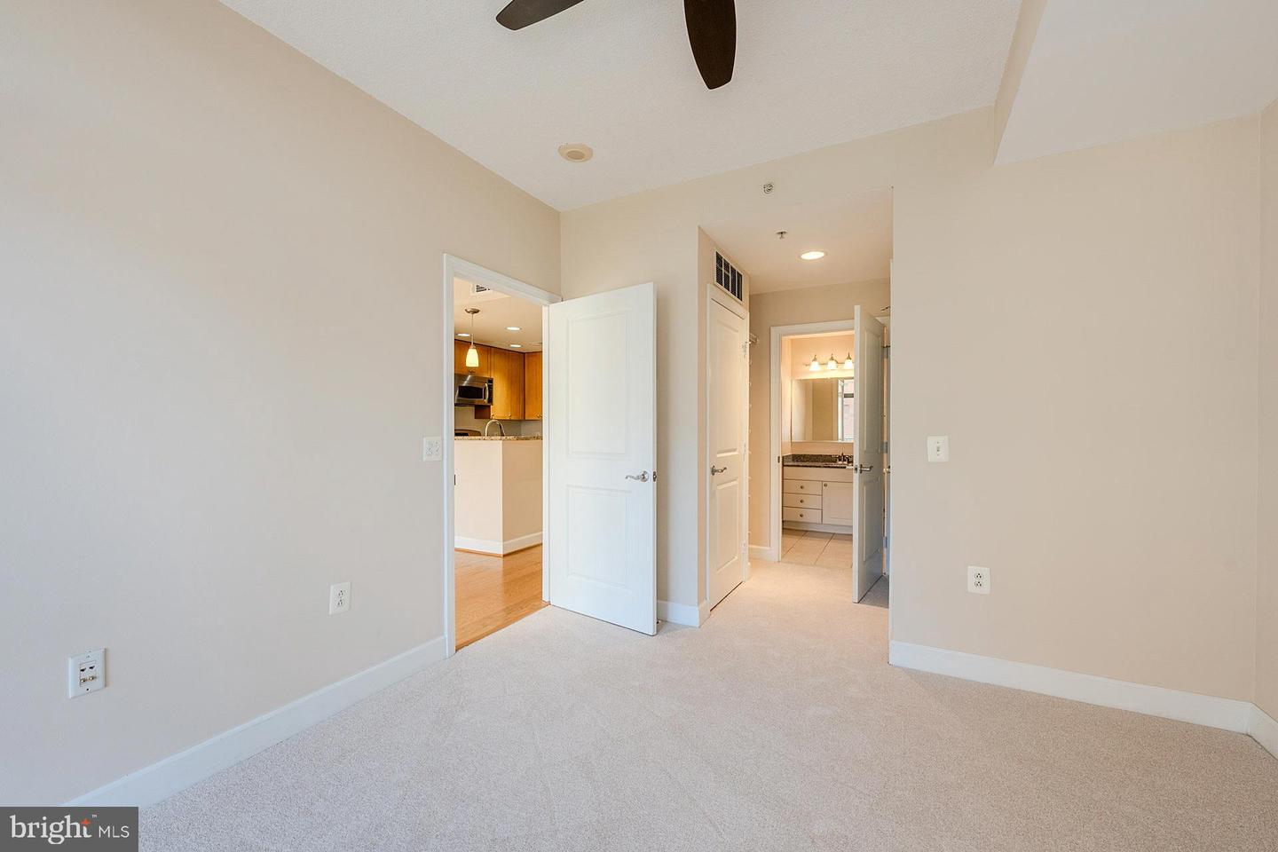 3650 S GLEBE RD #460, ARLINGTON, Virginia 22202, 1 Bedroom Bedrooms, ,1 BathroomBathrooms,Residential,For sale,3650 S GLEBE RD #460,VAAR2066454 MLS # VAAR2066454