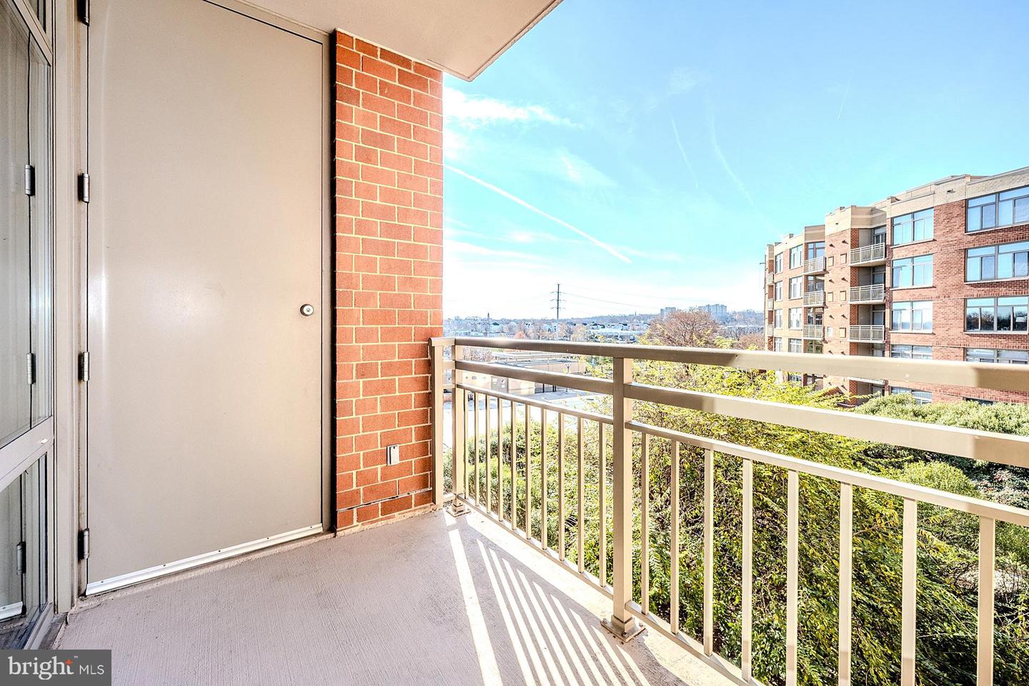 3650 S GLEBE RD #460, ARLINGTON, Virginia 22202, 1 Bedroom Bedrooms, ,1 BathroomBathrooms,Residential,For sale,3650 S GLEBE RD #460,VAAR2066454 MLS # VAAR2066454