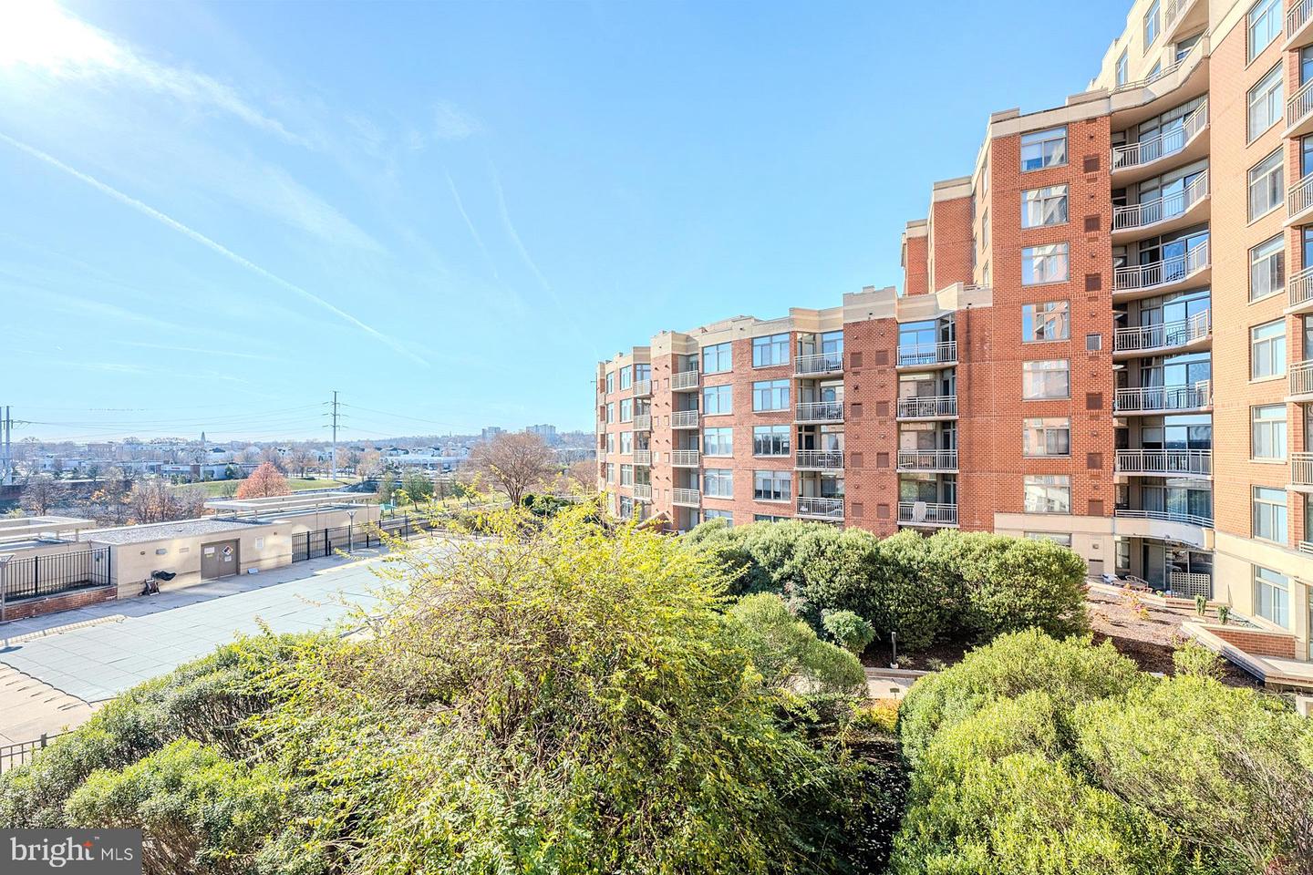 3650 S GLEBE RD #460, ARLINGTON, Virginia 22202, 1 Bedroom Bedrooms, ,1 BathroomBathrooms,Residential,For sale,3650 S GLEBE RD #460,VAAR2066454 MLS # VAAR2066454
