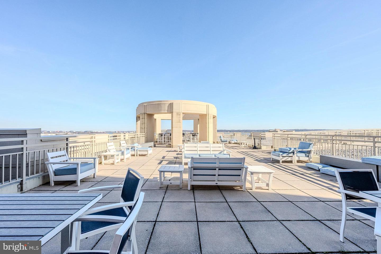 3650 S GLEBE RD #460, ARLINGTON, Virginia 22202, 1 Bedroom Bedrooms, ,1 BathroomBathrooms,Residential,For sale,3650 S GLEBE RD #460,VAAR2066454 MLS # VAAR2066454