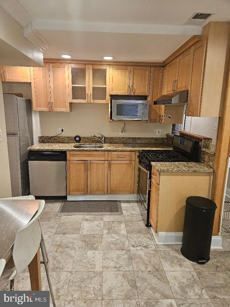 302 OKLAHOMA AVE NE #102, WASHINGTON, District Of Columbia 20002, 1 Bedroom Bedrooms, 2 Rooms Rooms,1 BathroomBathrooms,Residential,For sale,302 OKLAHOMA AVE NE #102,DCDC2233218 MLS # DCDC2233218