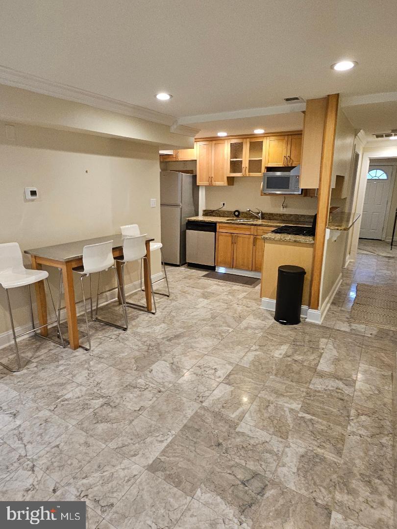 302 OKLAHOMA AVE NE #102, WASHINGTON, District Of Columbia 20002, 1 Bedroom Bedrooms, 2 Rooms Rooms,1 BathroomBathrooms,Residential,For sale,302 OKLAHOMA AVE NE #102,DCDC2233218 MLS # DCDC2233218