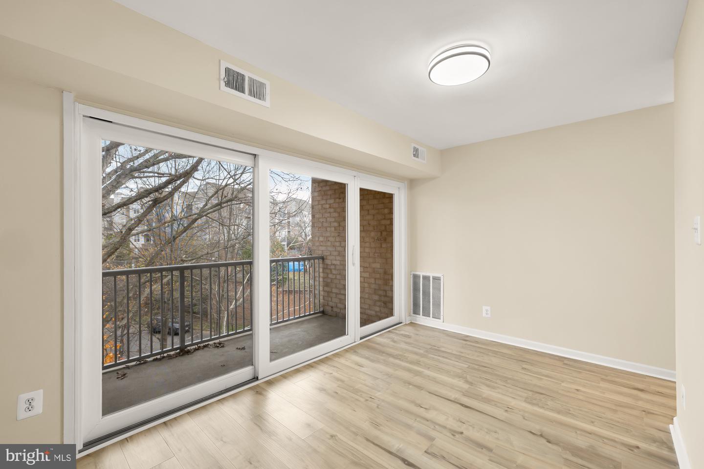 2911 CHARING CROSS RD #16, FALLS CHURCH, Virginia 22042, 2 Bedrooms Bedrooms, ,1 BathroomBathrooms,Residential,For sale,2911 CHARING CROSS RD #16,VAFX2280802 MLS # VAFX2280802