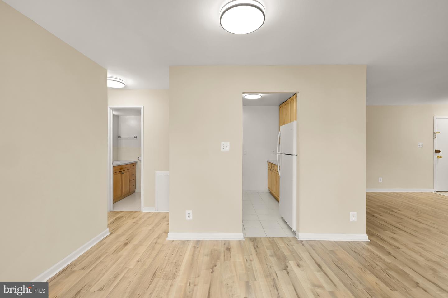 2911 CHARING CROSS RD #16, FALLS CHURCH, Virginia 22042, 2 Bedrooms Bedrooms, ,1 BathroomBathrooms,Residential,For sale,2911 CHARING CROSS RD #16,VAFX2280802 MLS # VAFX2280802