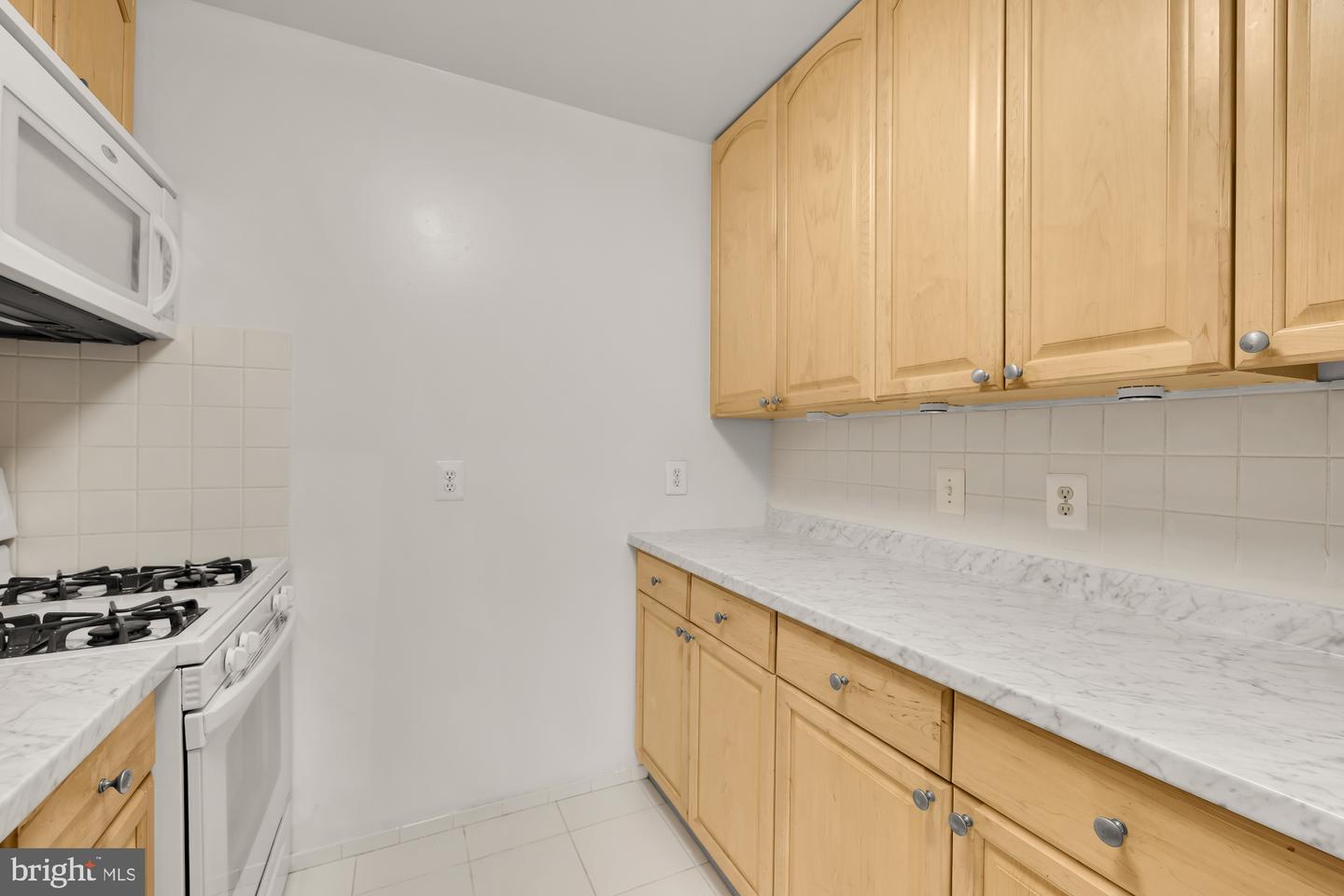 2911 CHARING CROSS RD #16, FALLS CHURCH, Virginia 22042, 2 Bedrooms Bedrooms, ,1 BathroomBathrooms,Residential,For sale,2911 CHARING CROSS RD #16,VAFX2280802 MLS # VAFX2280802
