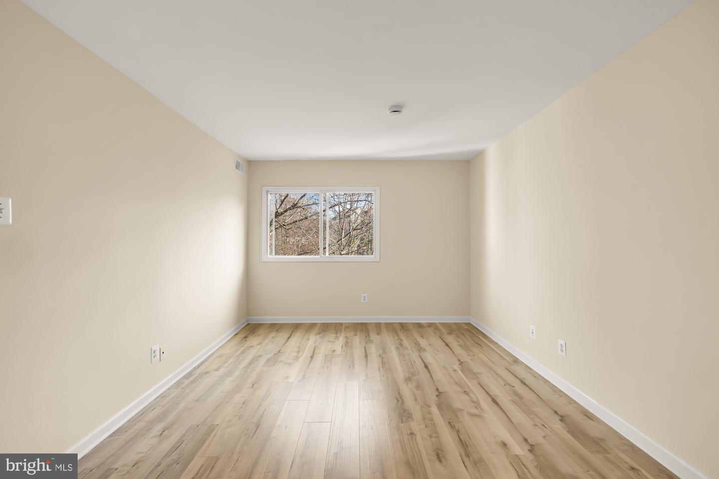 2911 CHARING CROSS RD #16, FALLS CHURCH, Virginia 22042, 2 Bedrooms Bedrooms, ,1 BathroomBathrooms,Residential,For sale,2911 CHARING CROSS RD #16,VAFX2280802 MLS # VAFX2280802