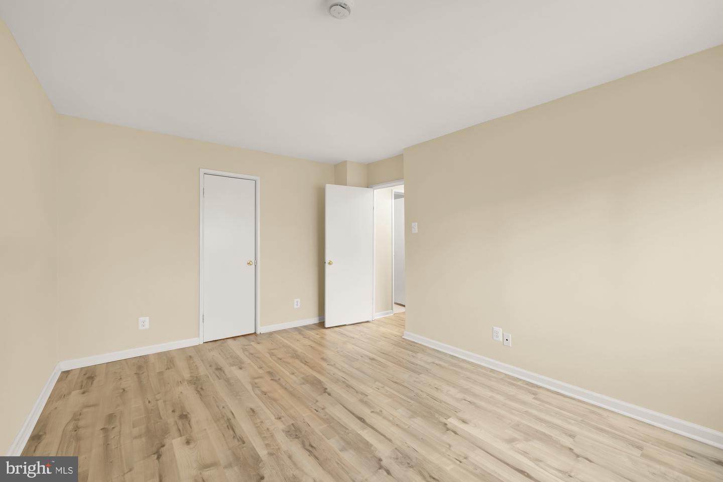 2911 CHARING CROSS RD #16, FALLS CHURCH, Virginia 22042, 2 Bedrooms Bedrooms, ,1 BathroomBathrooms,Residential,For sale,2911 CHARING CROSS RD #16,VAFX2280802 MLS # VAFX2280802