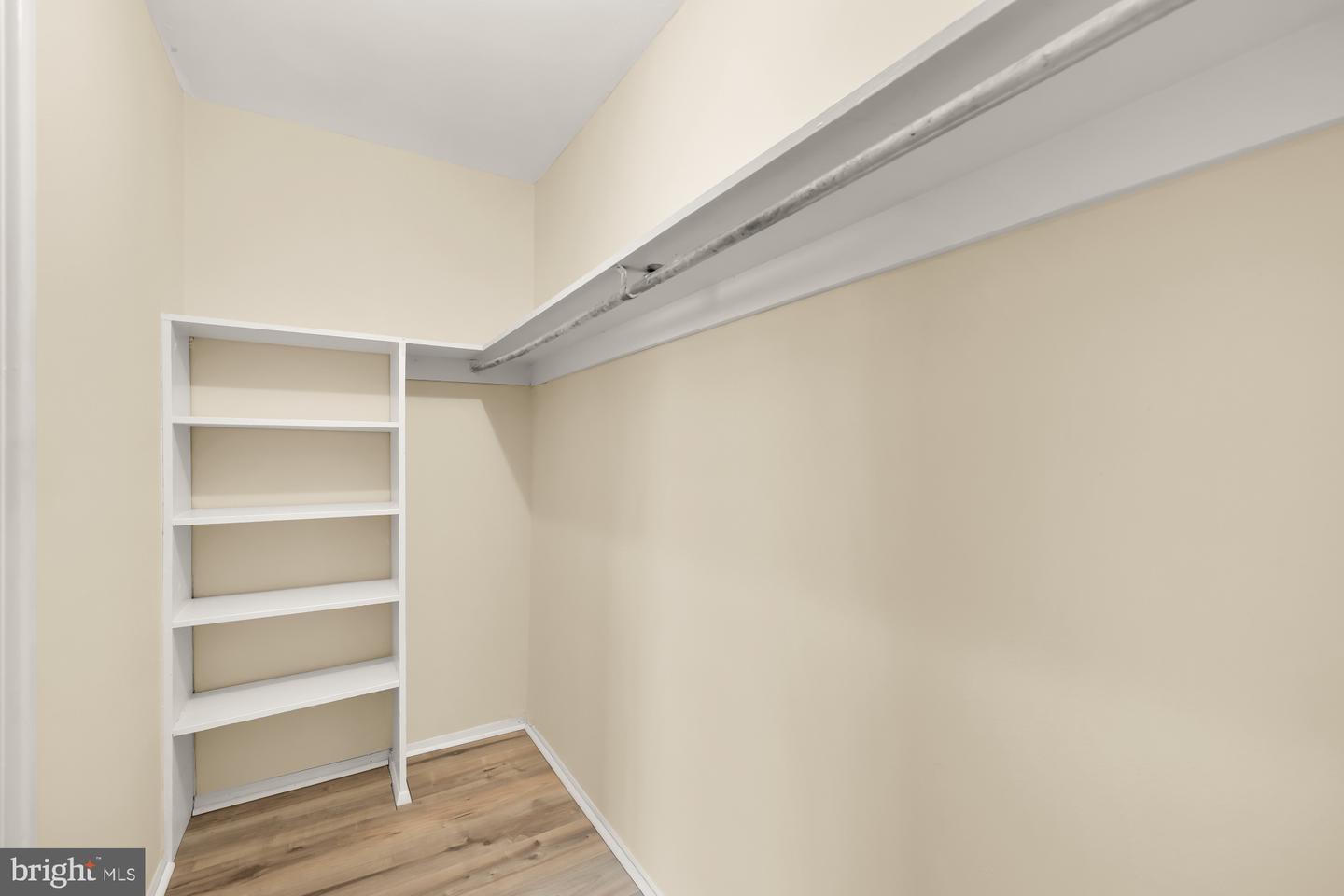 2911 CHARING CROSS RD #16, FALLS CHURCH, Virginia 22042, 2 Bedrooms Bedrooms, ,1 BathroomBathrooms,Residential,For sale,2911 CHARING CROSS RD #16,VAFX2280802 MLS # VAFX2280802