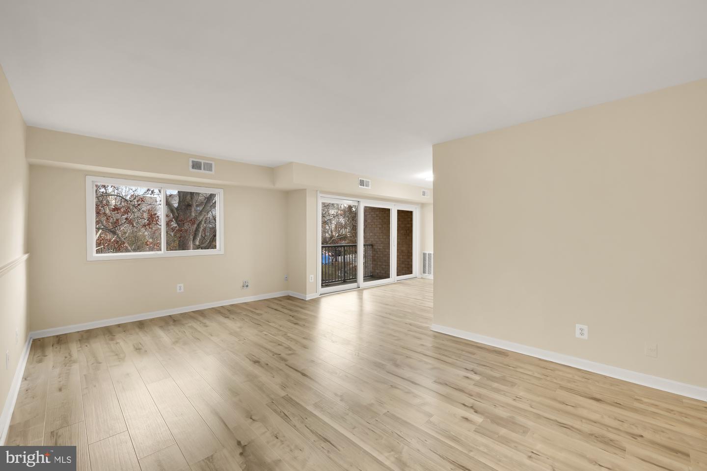2911 CHARING CROSS RD #16, FALLS CHURCH, Virginia 22042, 2 Bedrooms Bedrooms, ,1 BathroomBathrooms,Residential,For sale,2911 CHARING CROSS RD #16,VAFX2280802 MLS # VAFX2280802