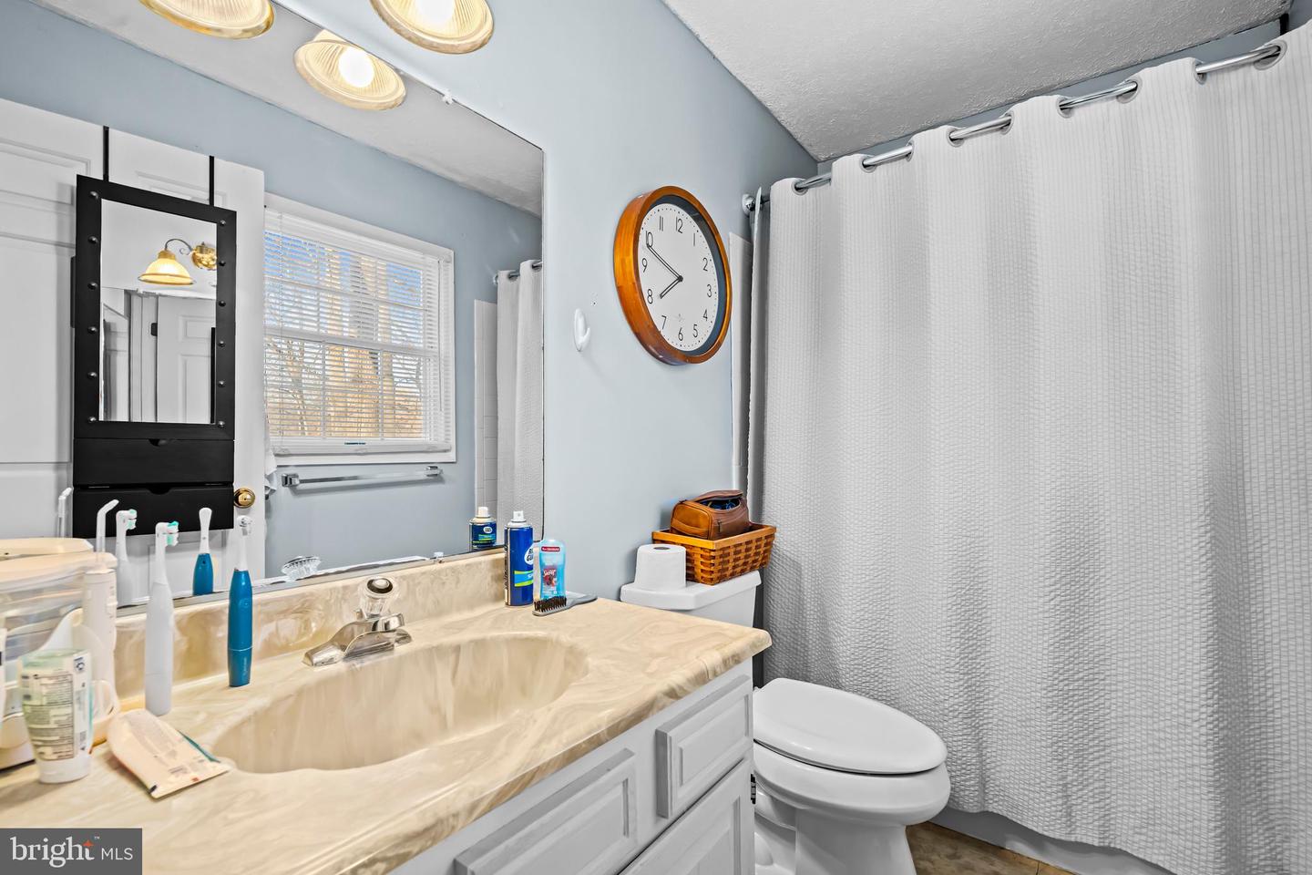 15985 COVE LN, DUMFRIES, Virginia 22025, 4 Bedrooms Bedrooms, ,3 BathroomsBathrooms,Residential,For sale,15985 COVE LN,VAPW2108466 MLS # VAPW2108466