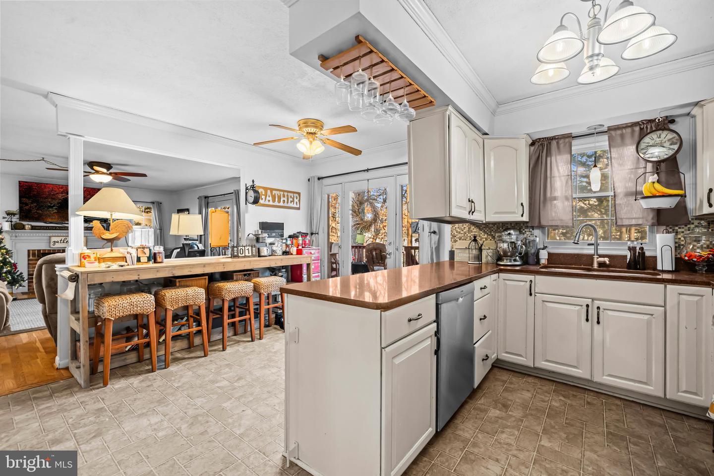 15985 COVE LN, DUMFRIES, Virginia 22025, 4 Bedrooms Bedrooms, ,3 BathroomsBathrooms,Residential,For sale,15985 COVE LN,VAPW2108466 MLS # VAPW2108466